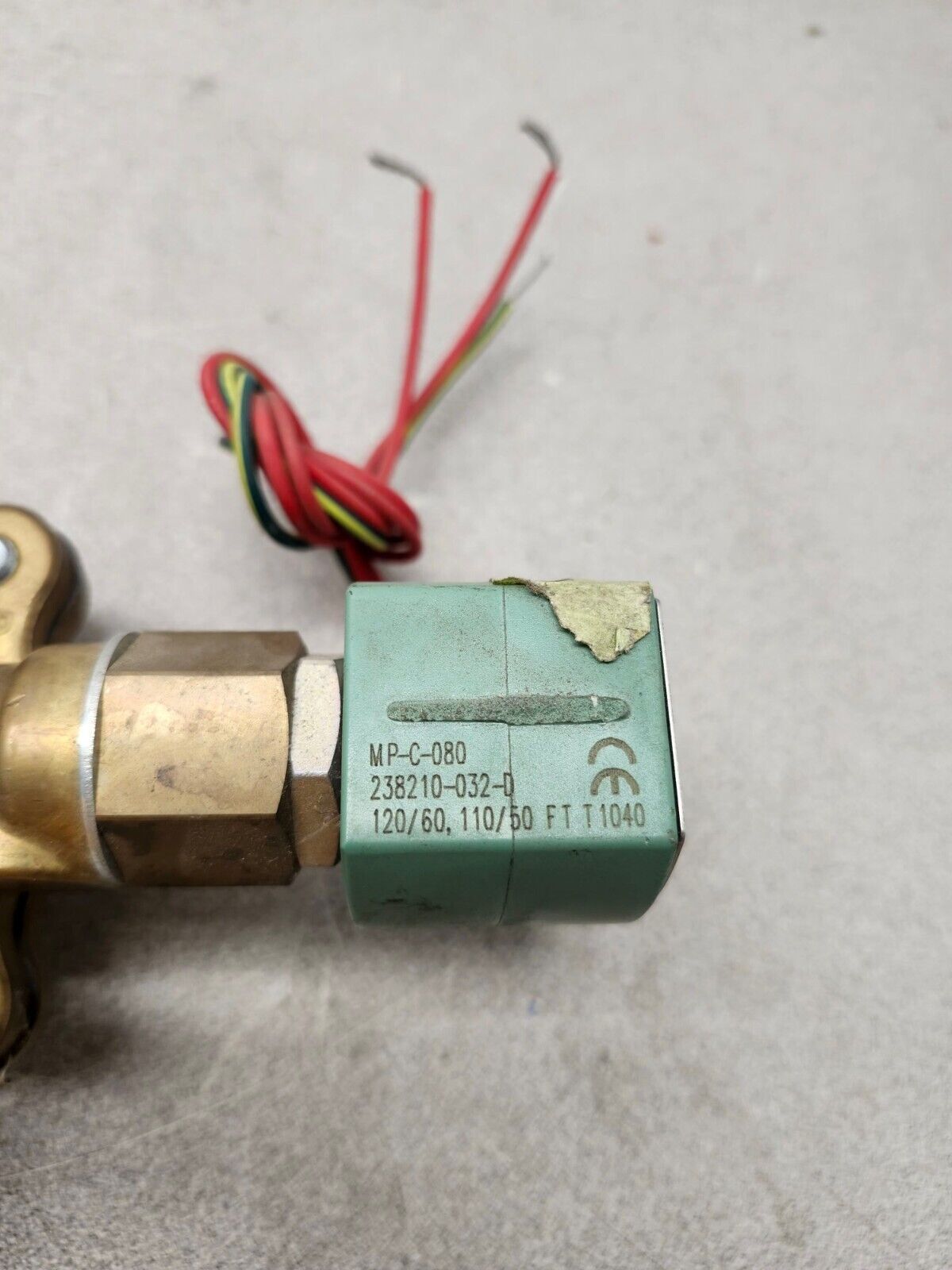 NEW NO BOX ASCO SOLENOID VALVE 1" PIPE 110/120V. COIL 8210G004MO