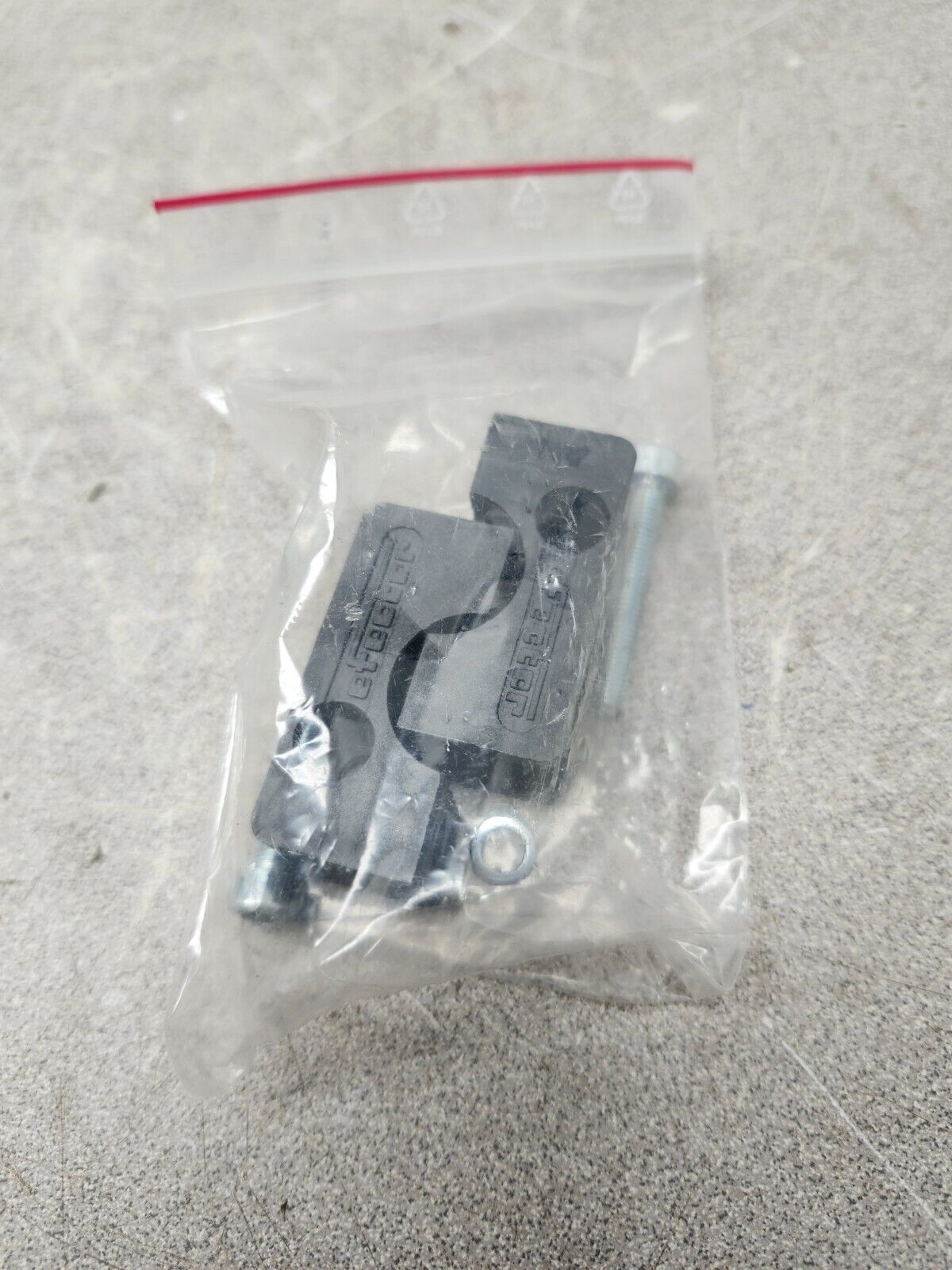 NEW IN BOX Efector Inductive Sensor IA0069