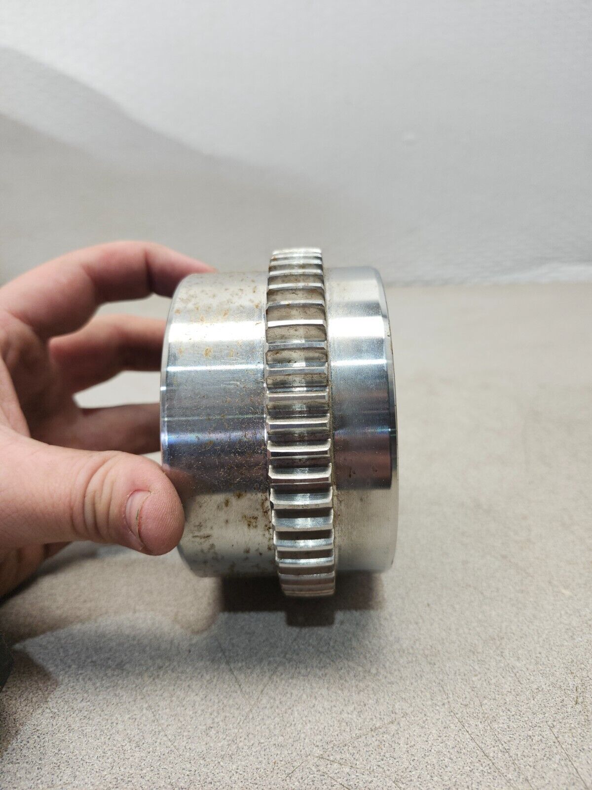 NEW IN BOX AMERIDRIVE HUB GEAR 073550-000FB 2.4355/2.4365 5/8 X 5/16