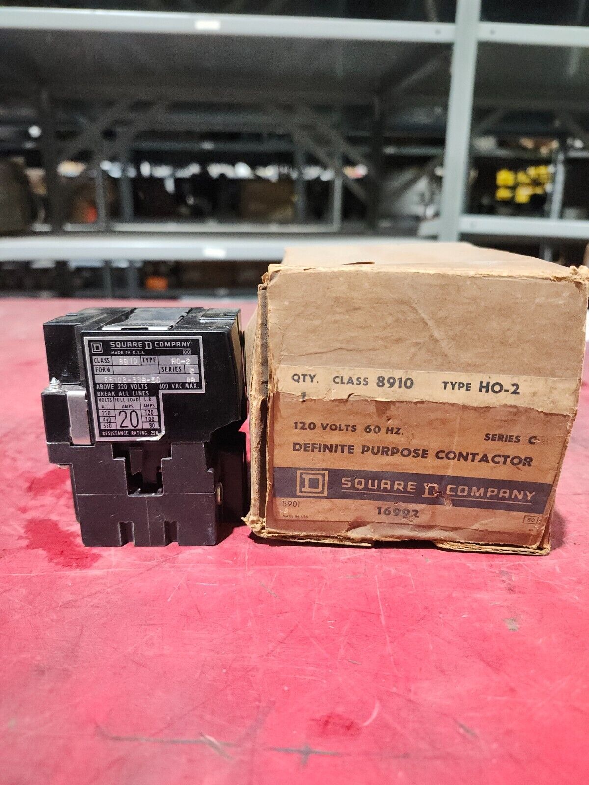 NEW IN BOX SQUARE D Contactor 1120V 60HZ CLASS 8910 TYPE HO-2