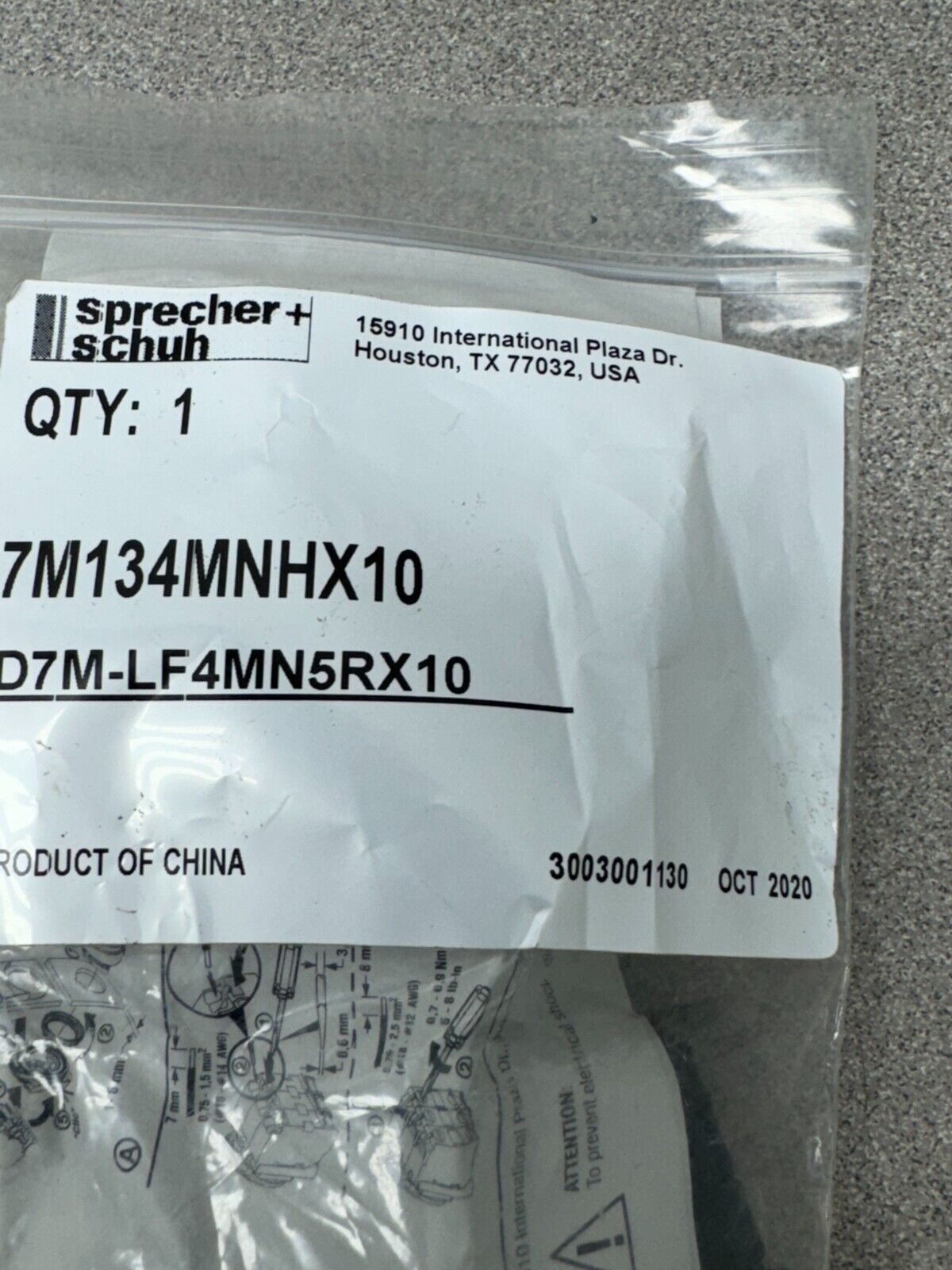 NEW IN PACKAGE SPRECHER SCHUH PUSH BUTTON SWITCH D7M-LF4MN5RX10