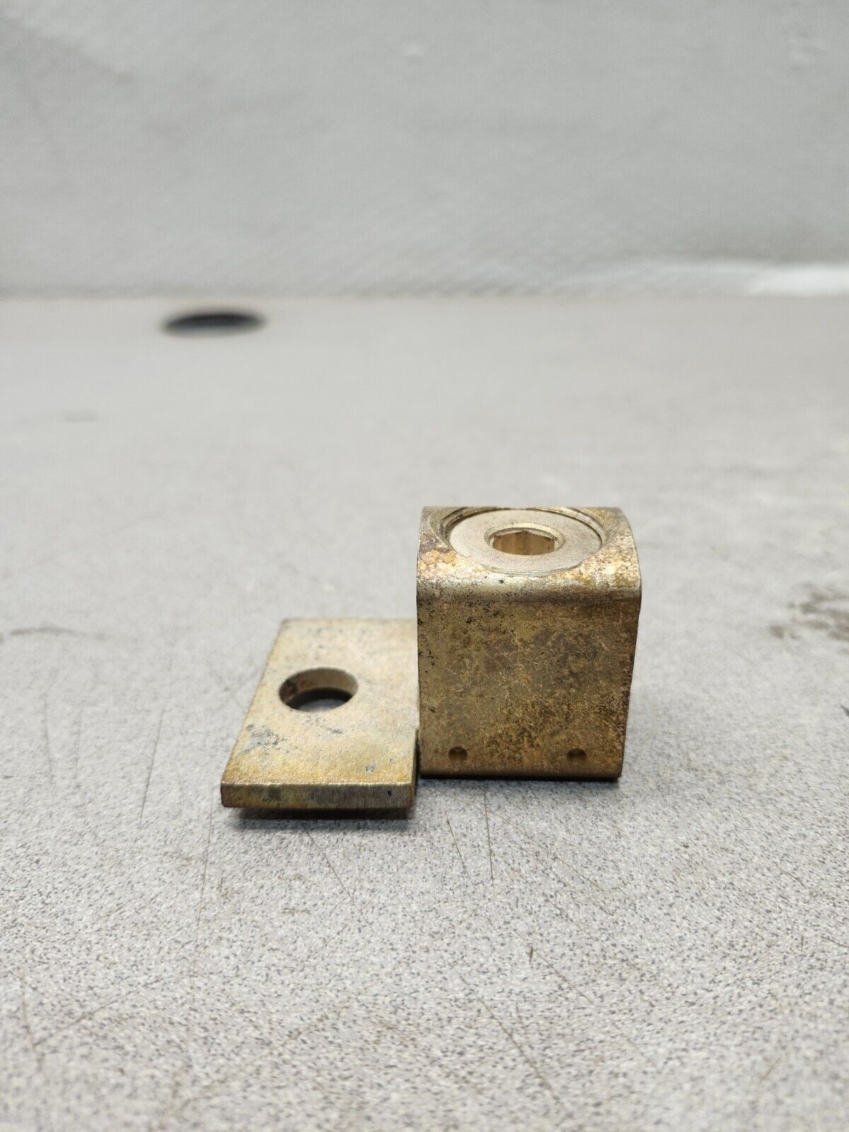 NEW IN BOX LOT OF 7 Westinghouse Terminal Breaker Lug 600MCM T350MA