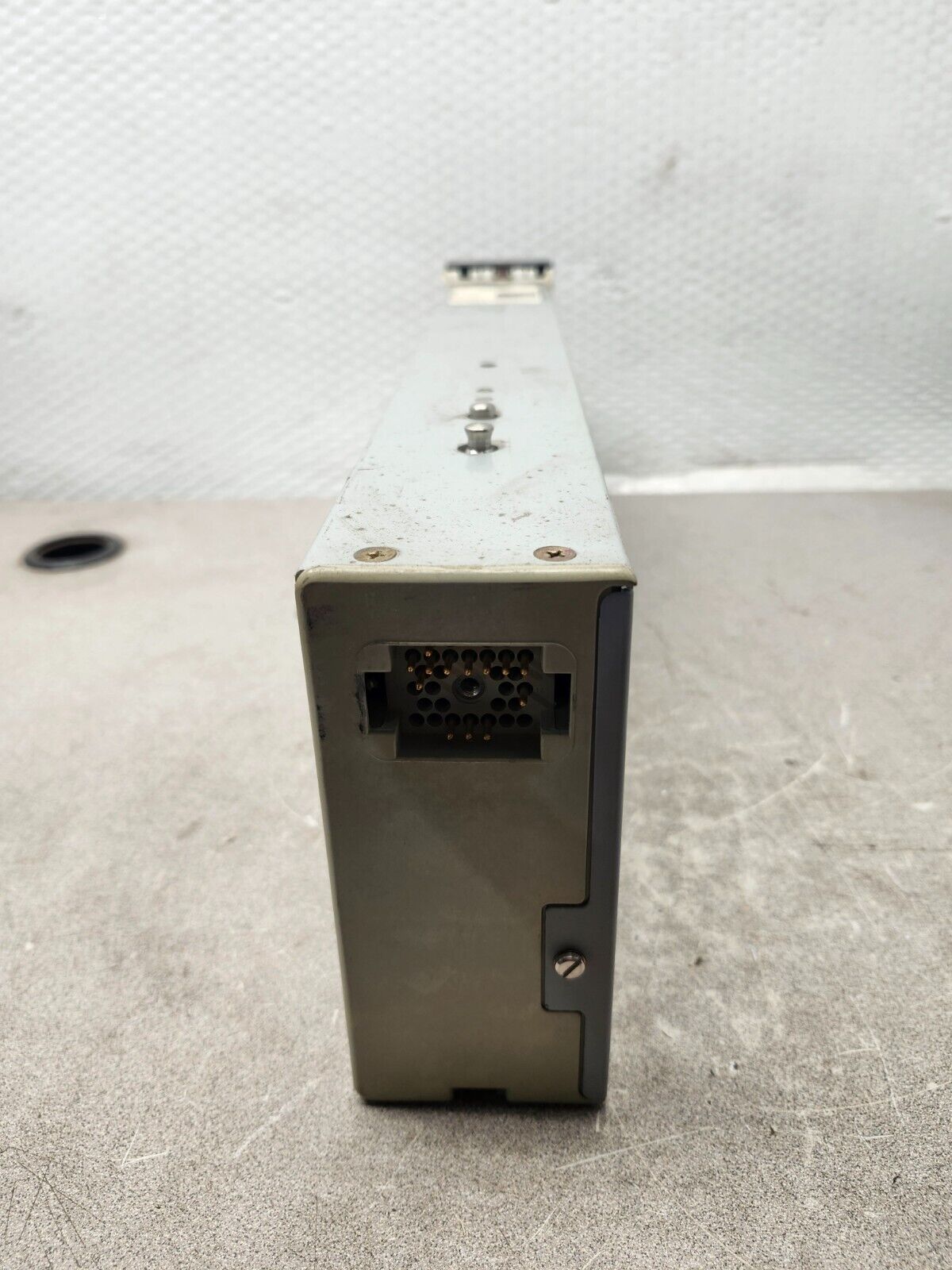 USED FOXBORO SPEC 200 INDICATOR 210S-2