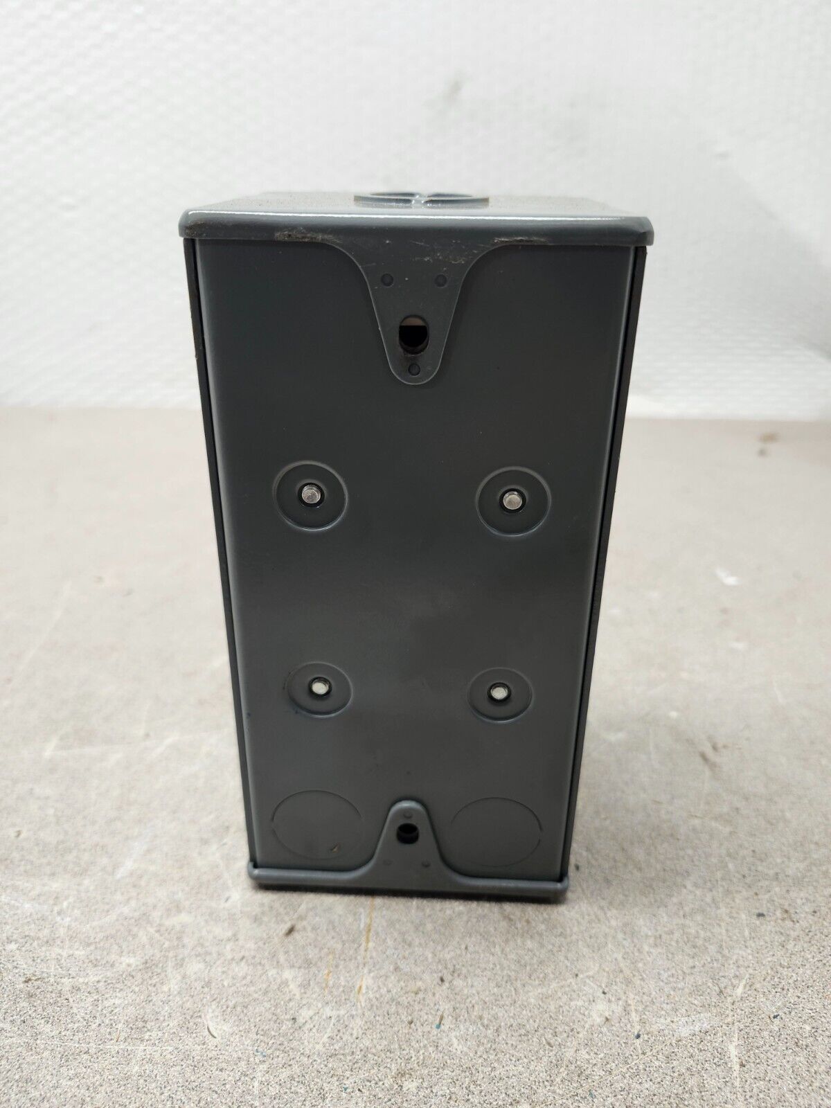 NEW NO BOX CUTLER HAMMER PUSHBUTTON STATION 10250H1057A