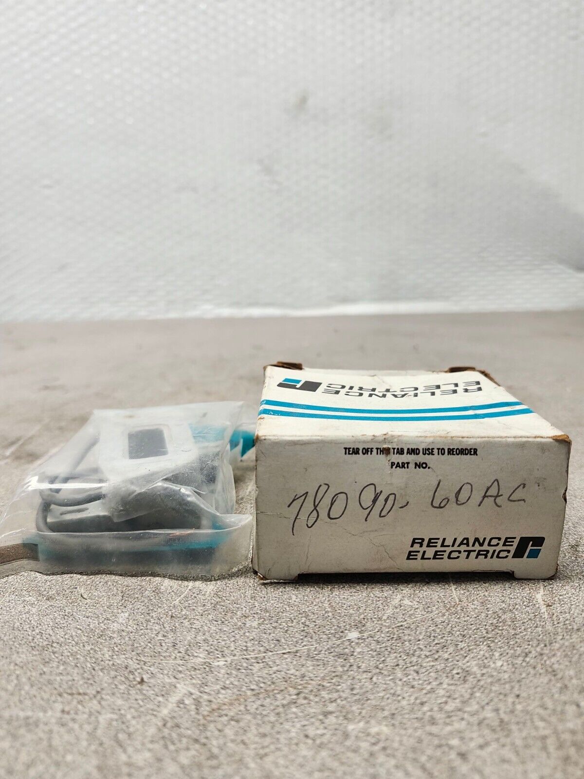 NEW IN BOX RELIANCE ELECTRIC COIL 78090-60AC
