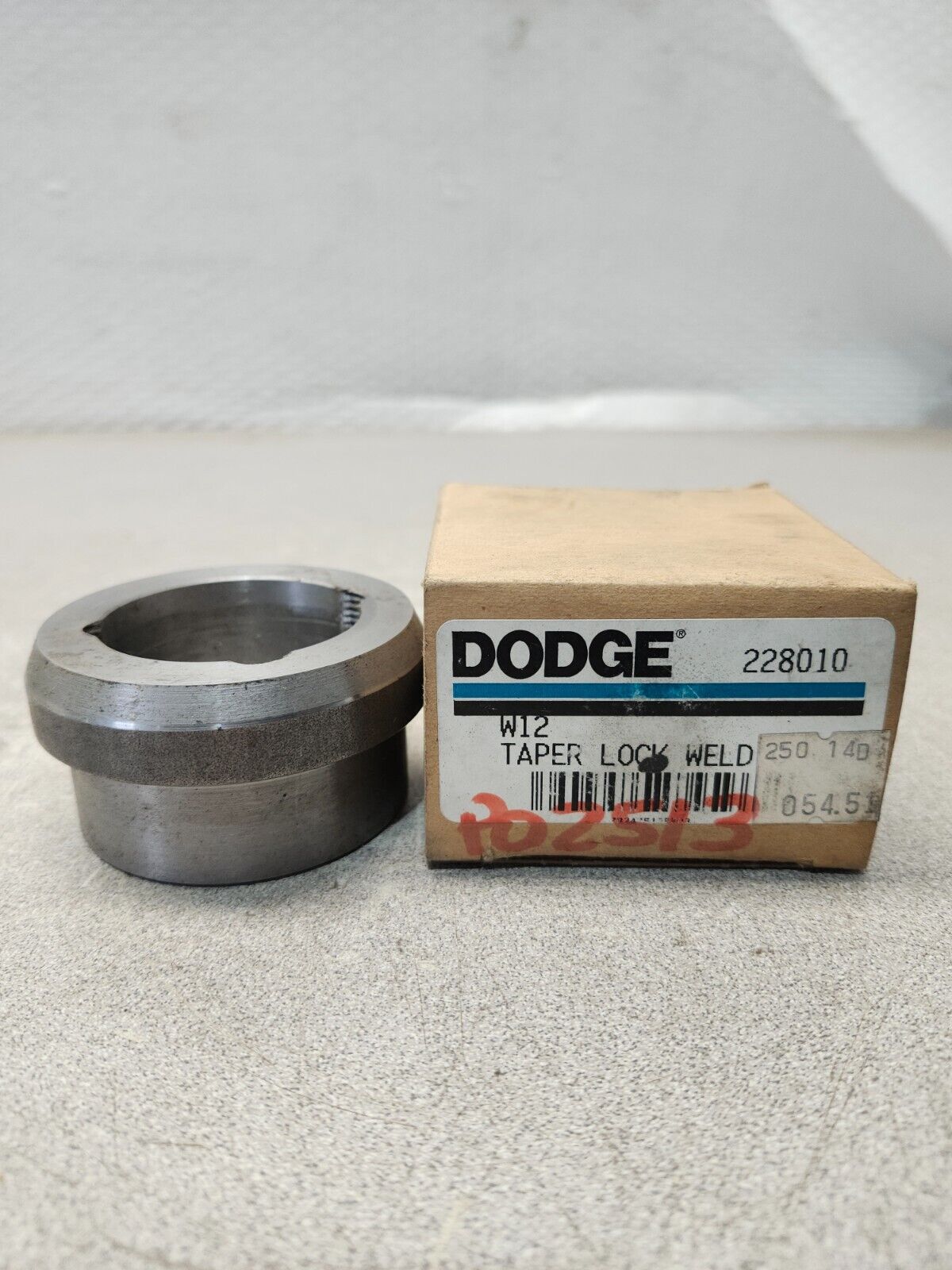 NEW IN BOX DODGE TAPER LOCK WELD W12 228010