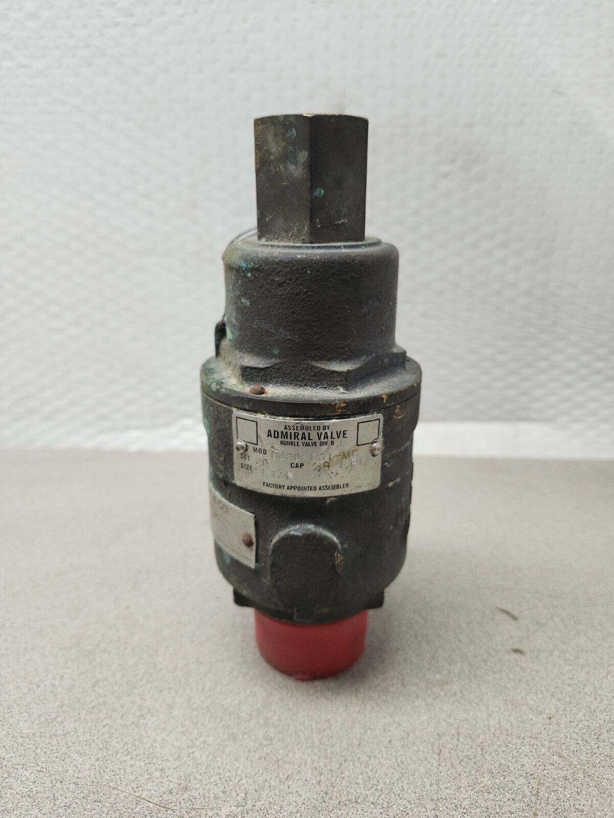USED ADMIRAL SAFETY RELIEF VALVE 1-1/4'' 0020-F01-MG