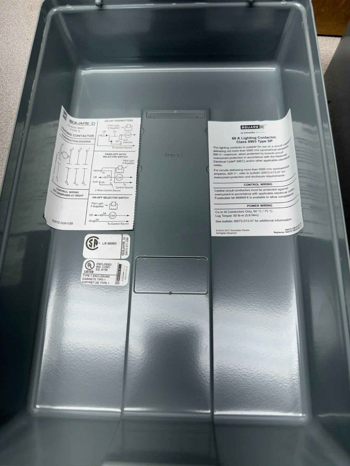 NEW SQUARE D 60AMP LIGHTING CONTACTOR IN ENCLOSURE 110/120V. COIL 8903SPG3V02