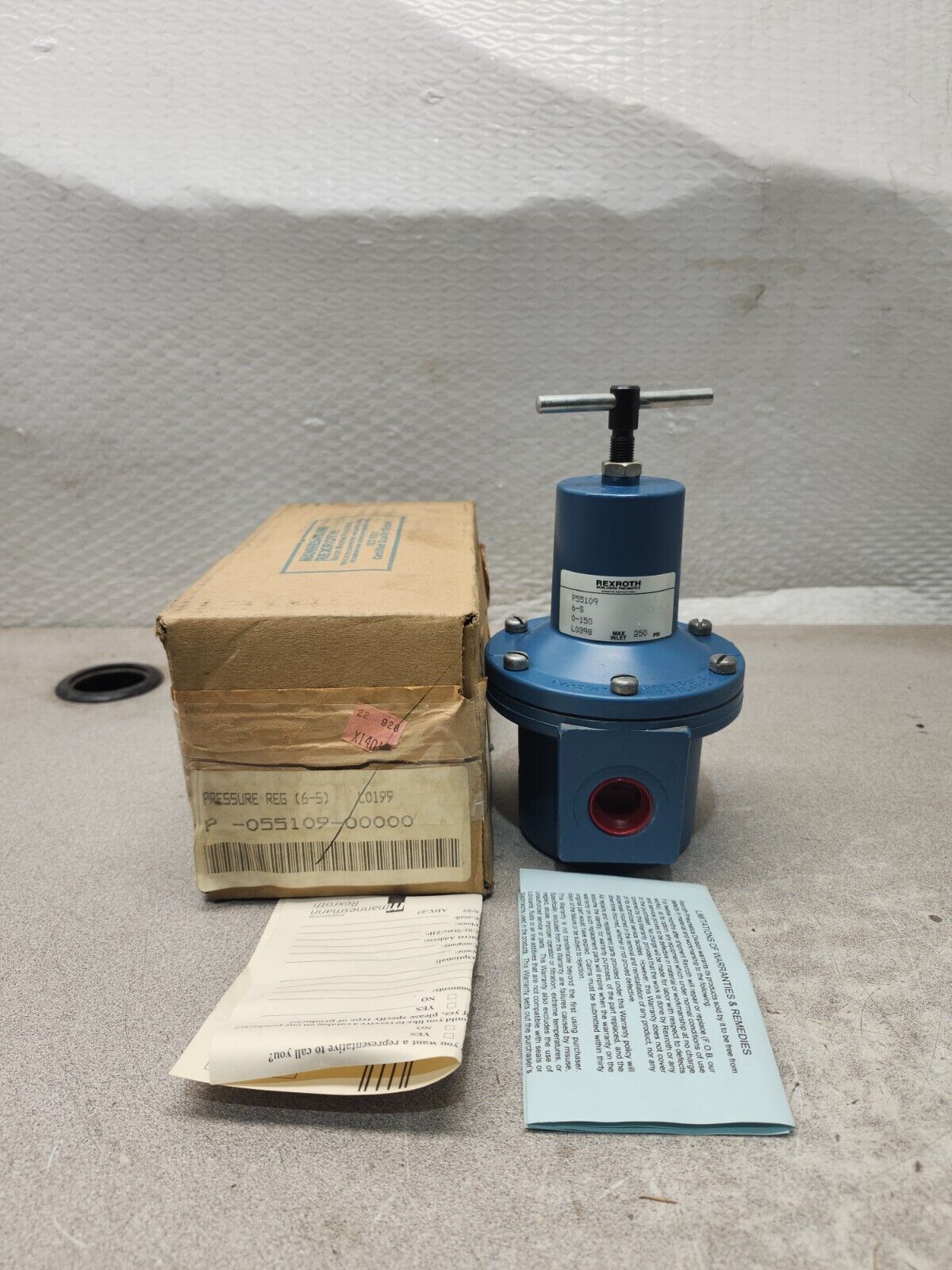 NEW IN BOX REXROTH PRESSURE REGULATOR P55109