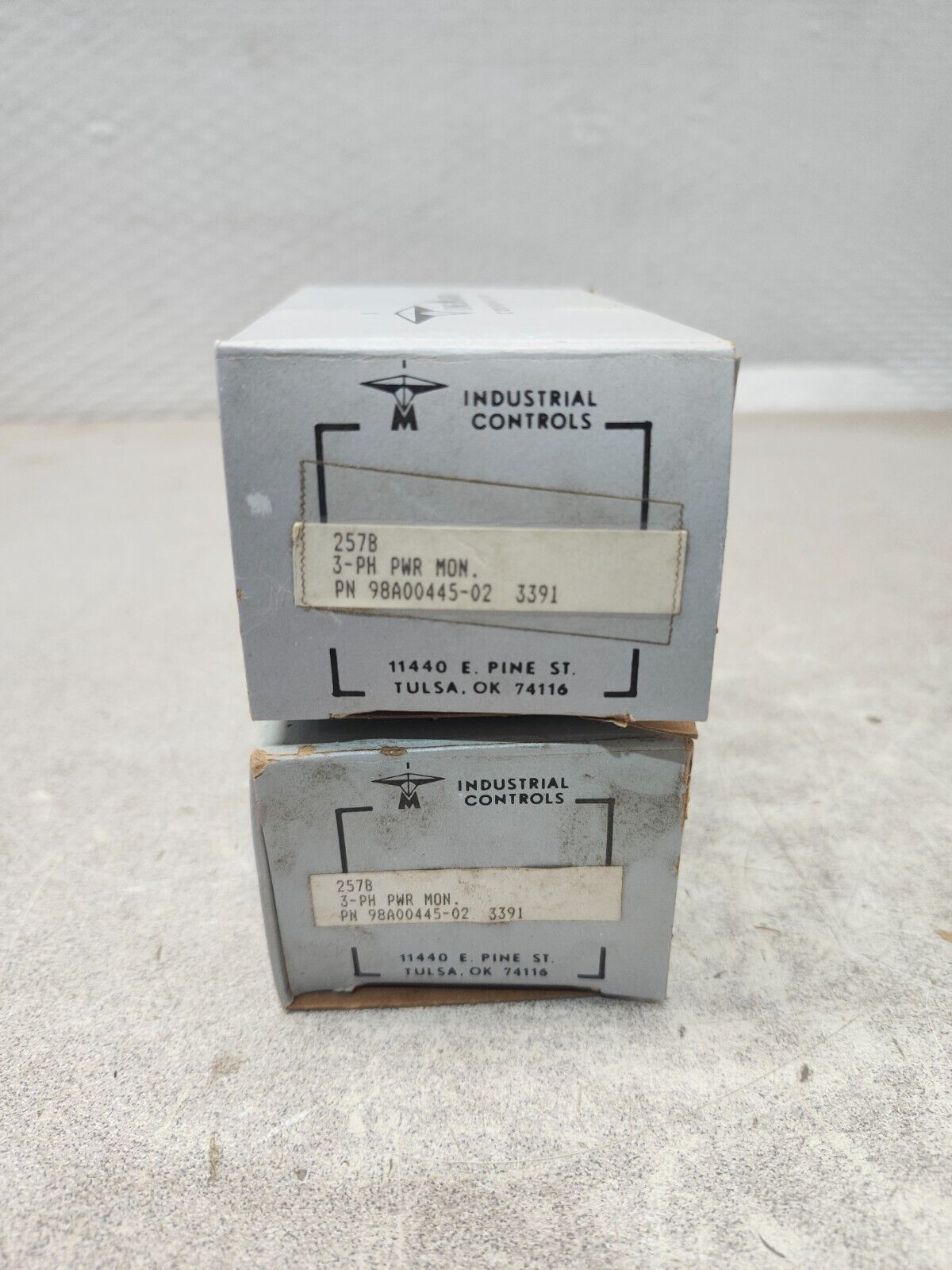 NEW IN BOX LOT OF 2 Industrial Controls 3 Phase power Monitor 160-240VAC 257B