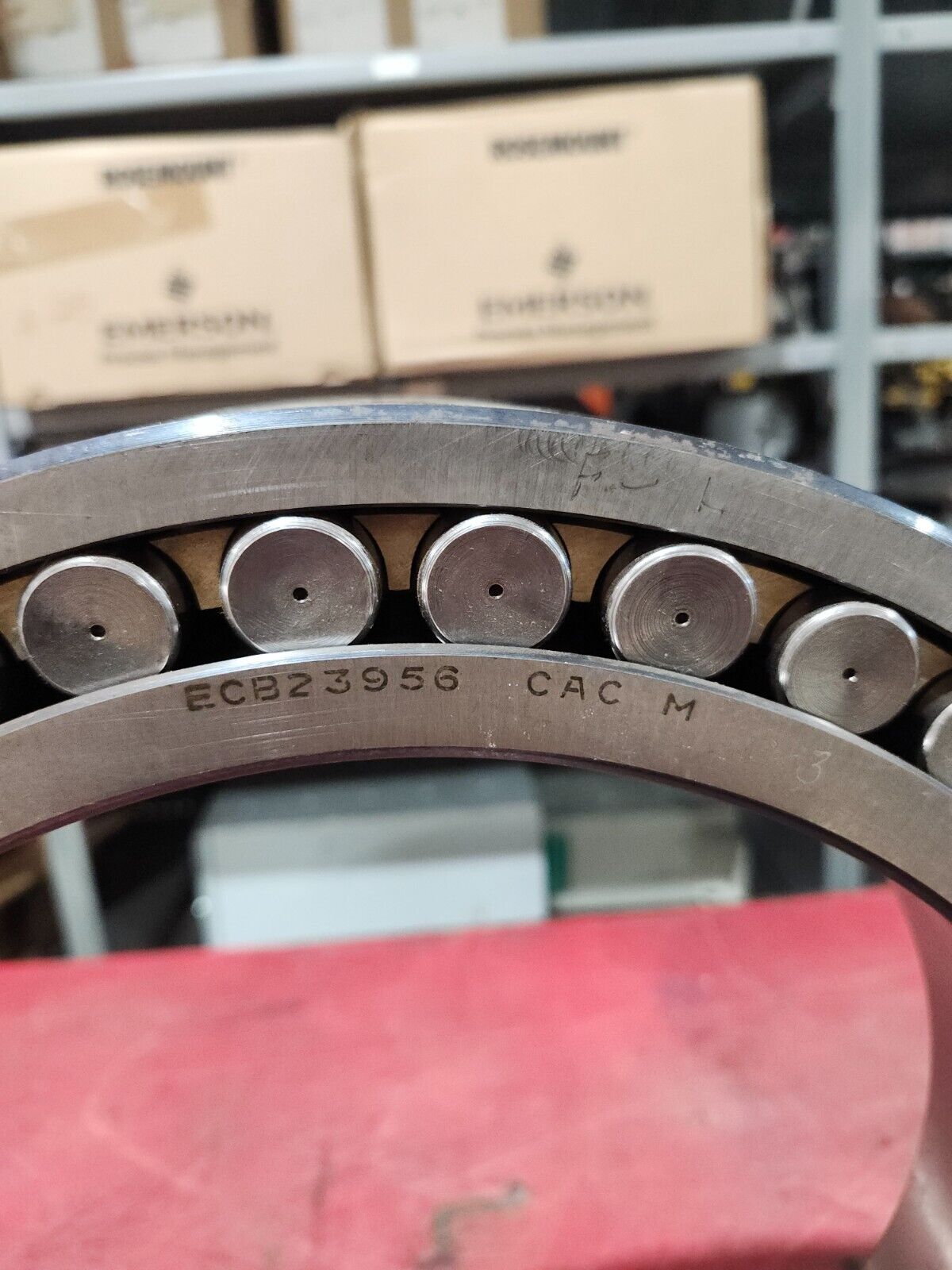 NEW NO BOX SKF SPHERICAL ROLLER BEARING ECB 23956 CAC M