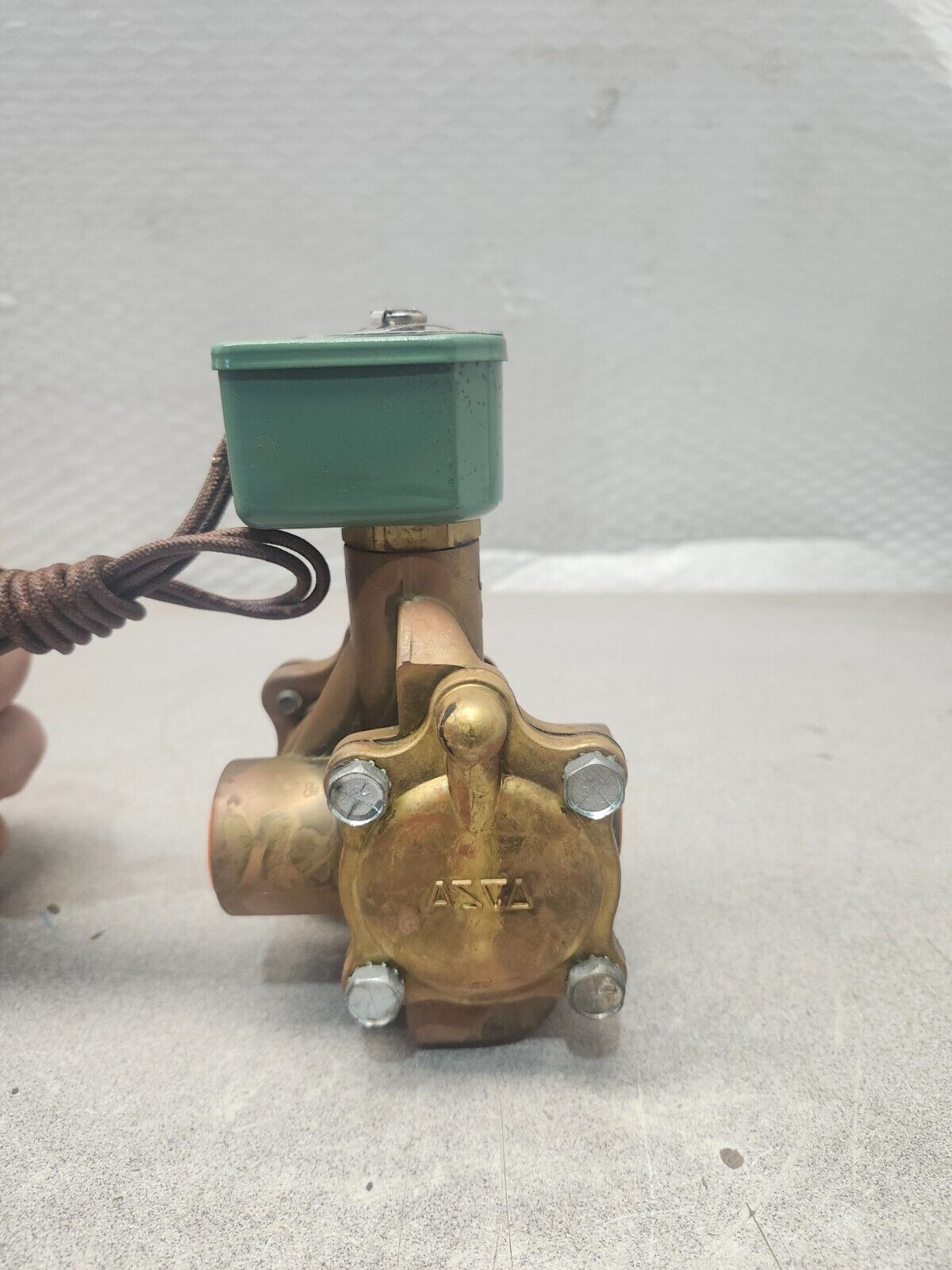 NEW NO BOX ASCO Solenoid Valve HC8316A76