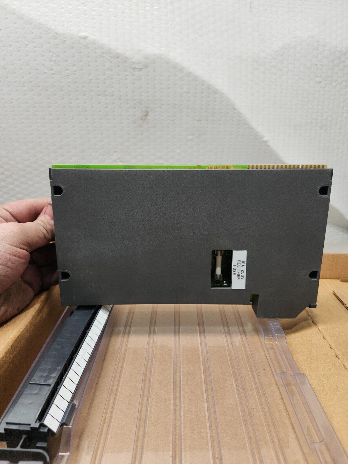 NEW IN BOX ALLEN BRADLEY OUTPUT MODULE 17710BD SER C