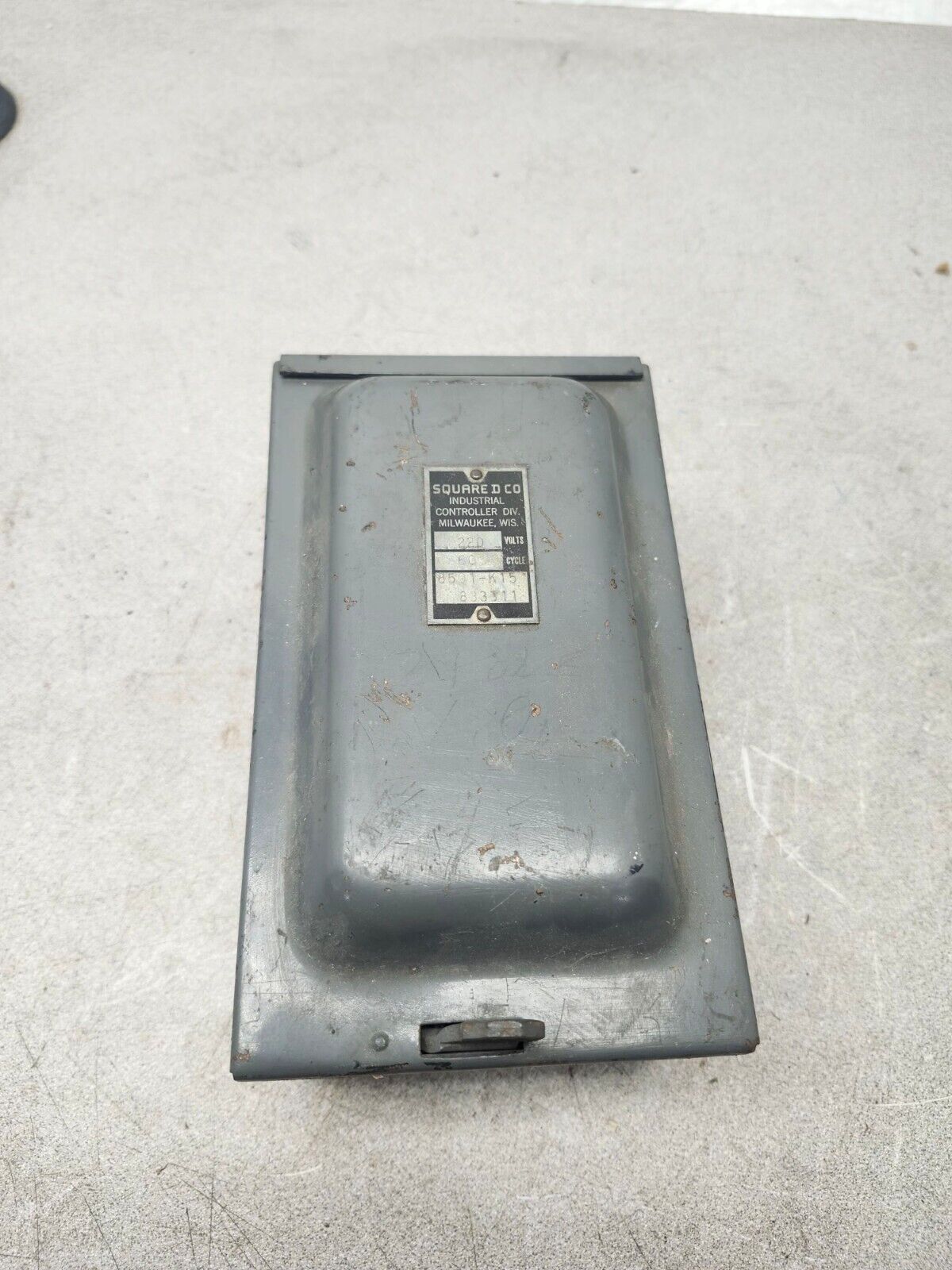 USED SQUARE D ENCLOSURE 8501-M15 833311