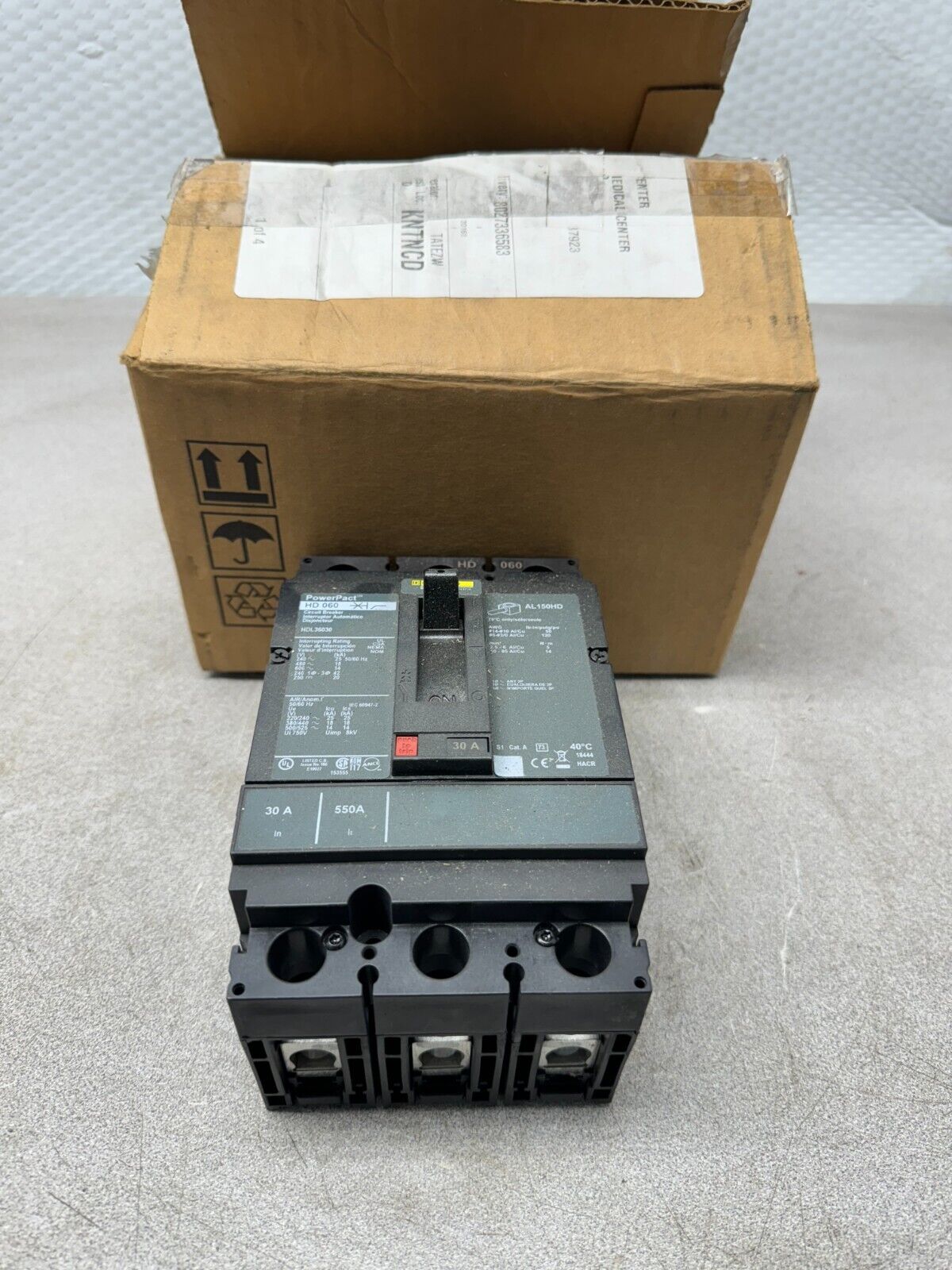 NEW IN BOX SQUARE D HD060 POWERPACT 3 POLE 30AMP CIRCUIT BREAKER HDL36030