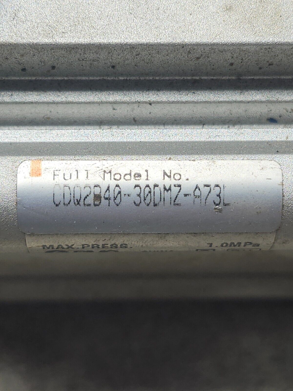 NEW NO BOX SMC CYLINDER CDQ2B40-30DMZ-A73L