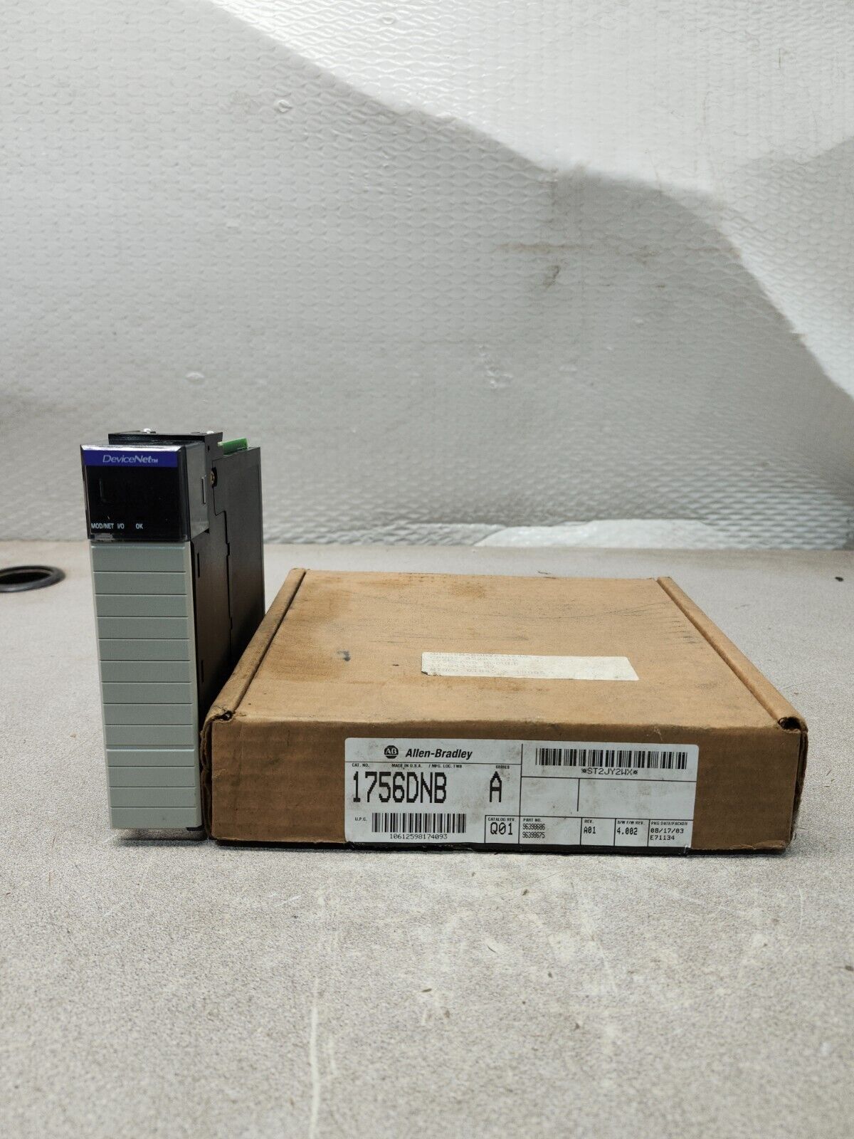 NEW IN BOX ALLEN BRADLEY COMMUNICATION MODULE 1756DNB SER. A