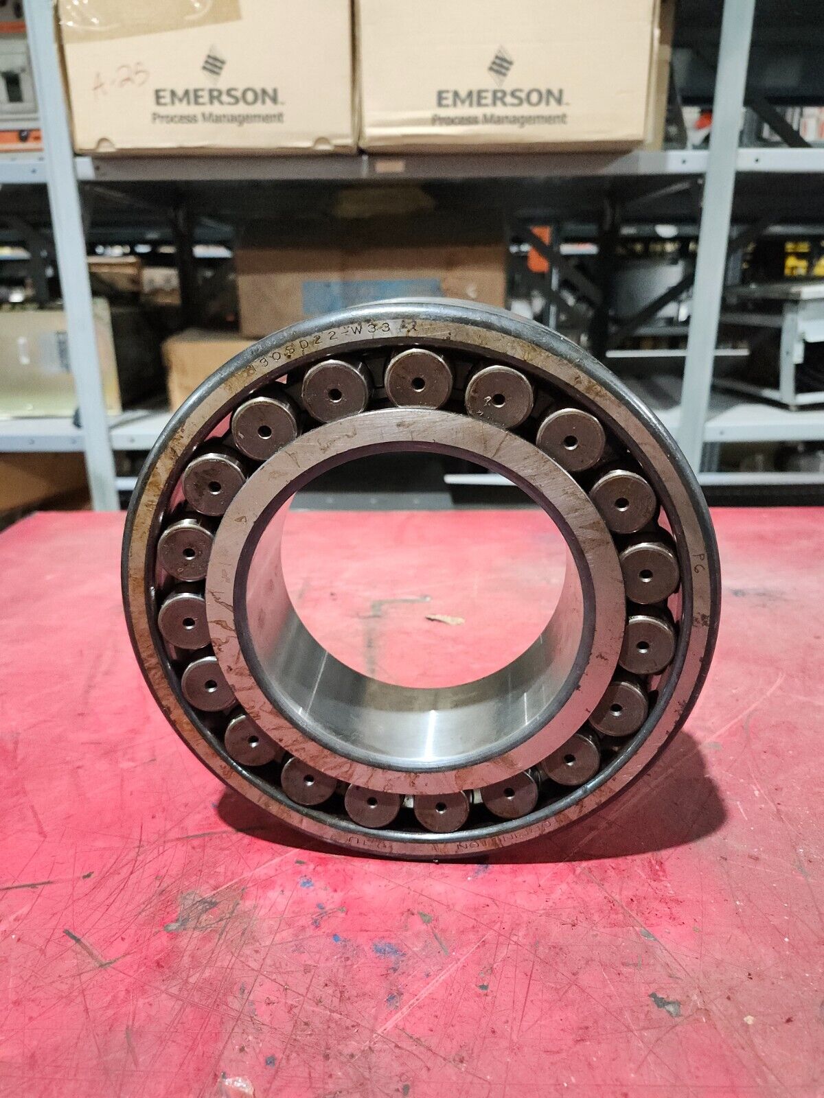 NEW NO BOX TORRINGTON SPHERICAL ROLLER BEARING 30SD22-W33