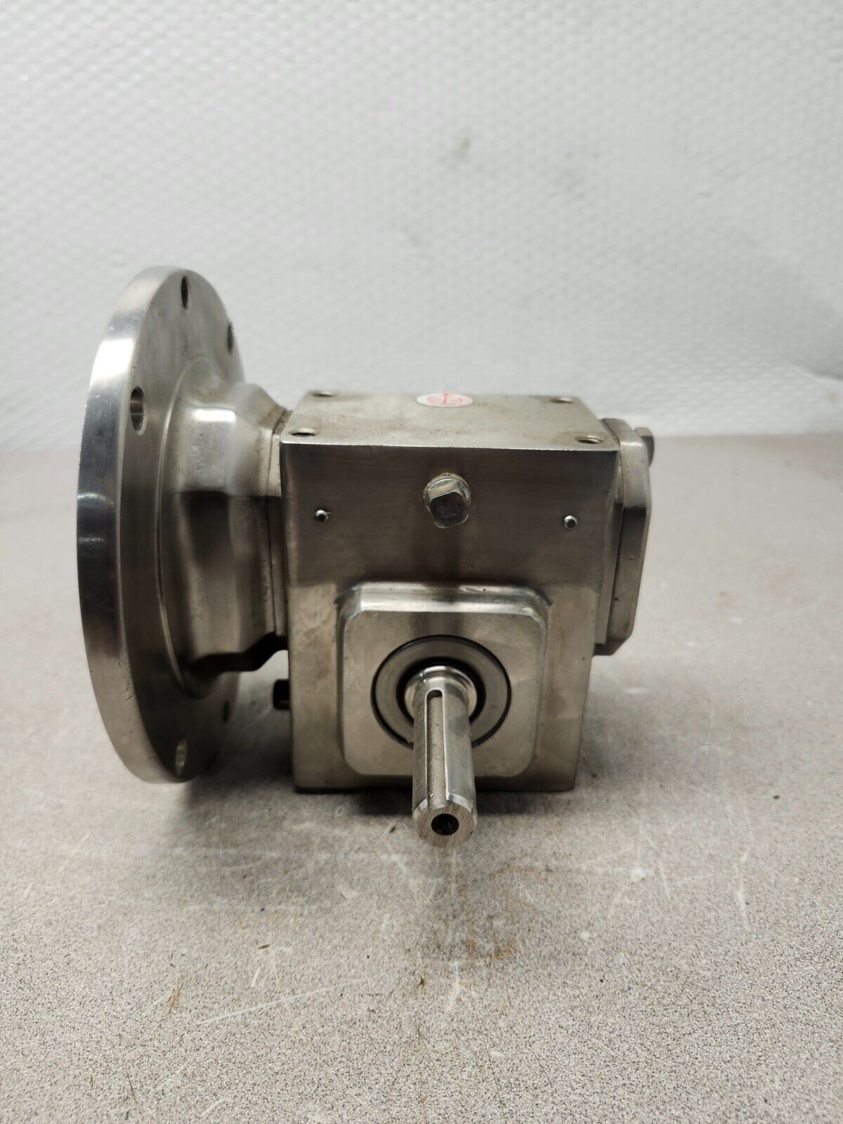 NEW NO BOX GROVE GEAR Stainless steel MOTOR RATIO 15:1, .642HP (SP) (SS)B213