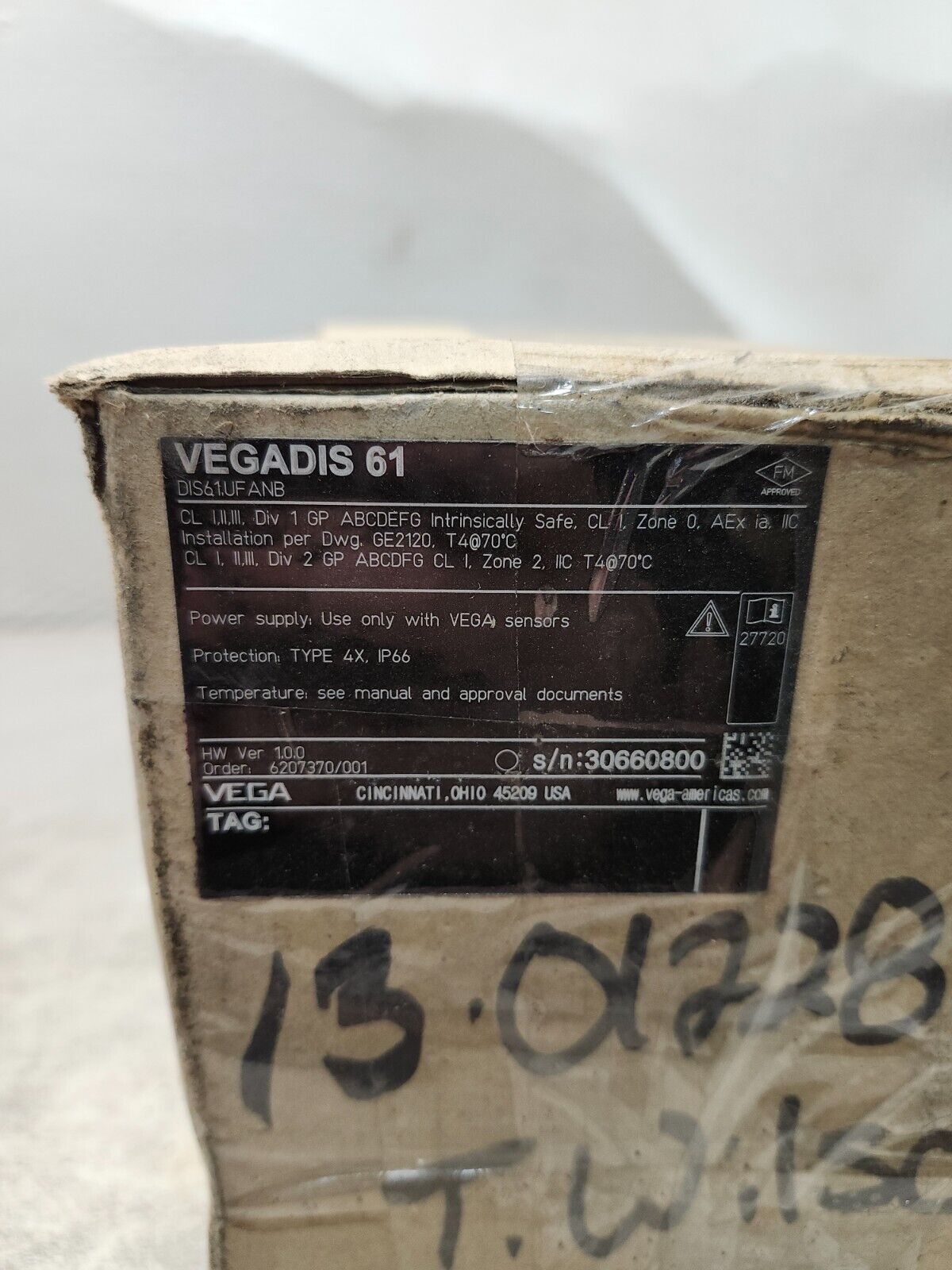 NEW IN BOX VEGA VEGADIS 61 LEVEL SENSOR