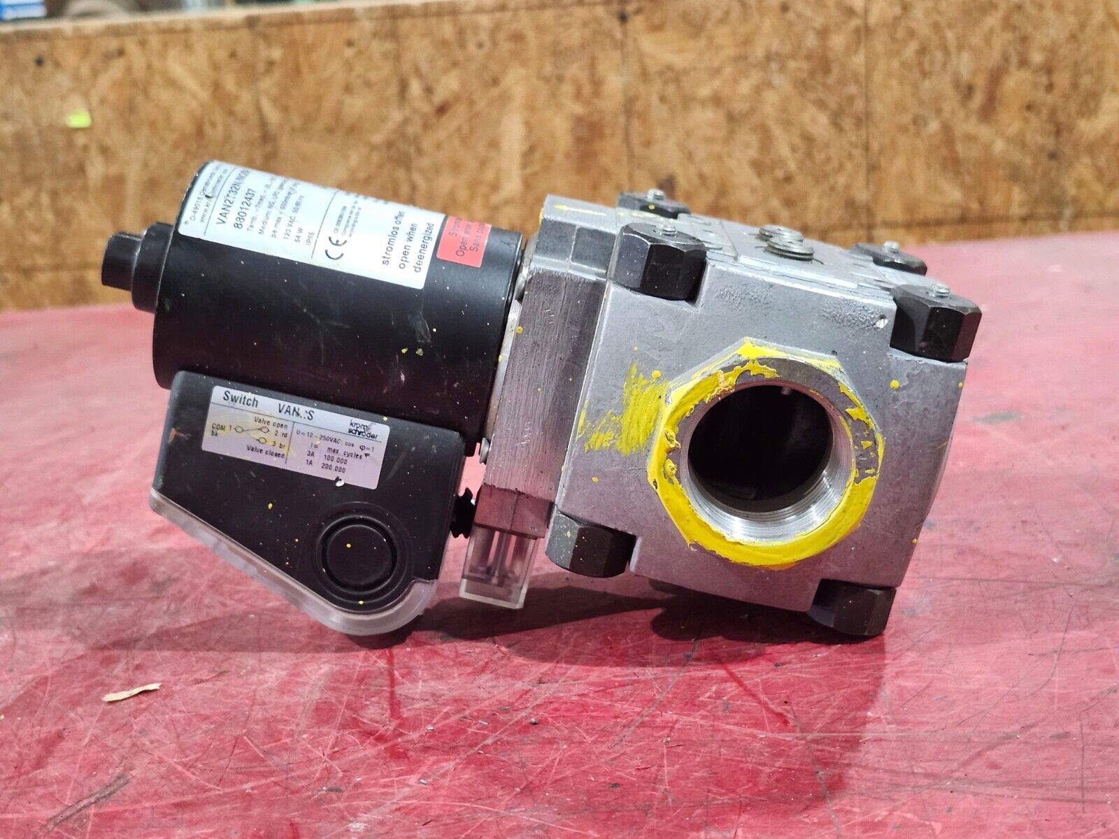 NEW KROM SCHRODER RELIEF VALVE VAN2T32N/NQSR