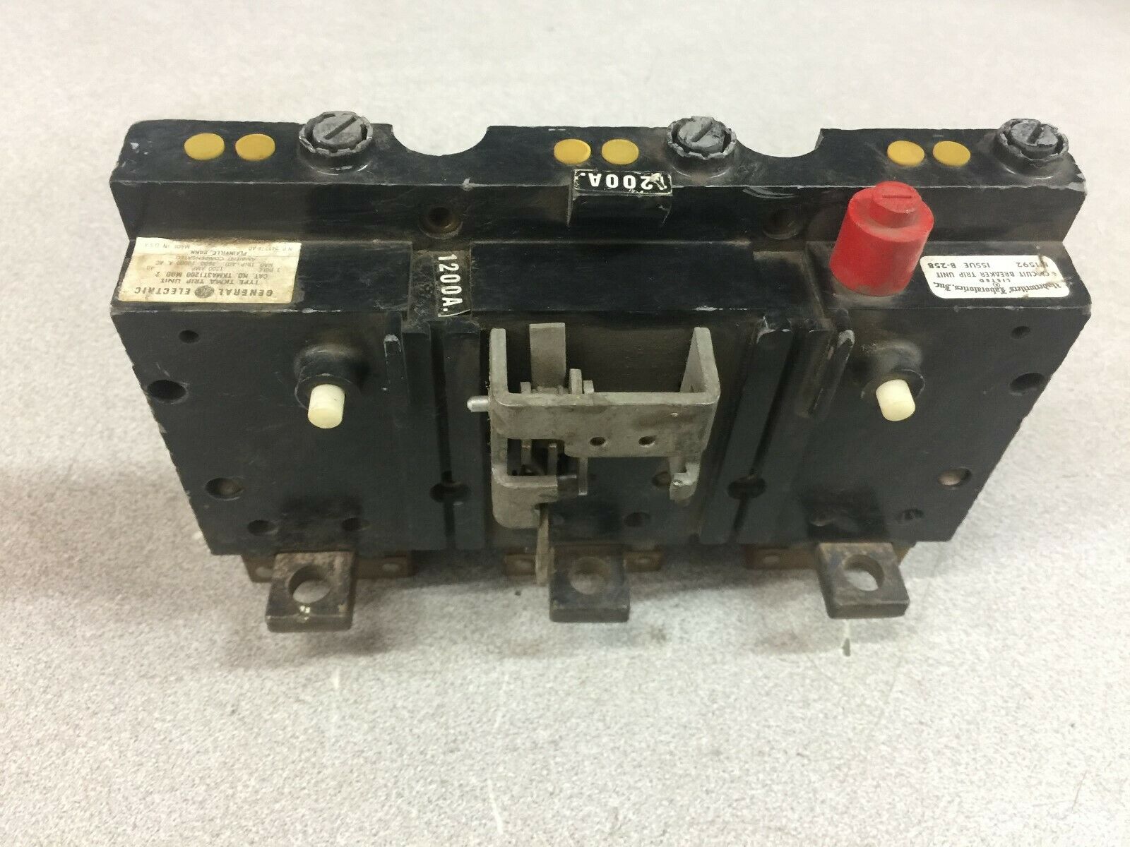 NEW NO BOX GE 3 POLE 1200 AMP MAGNETIC TRIP TKMA3T1200