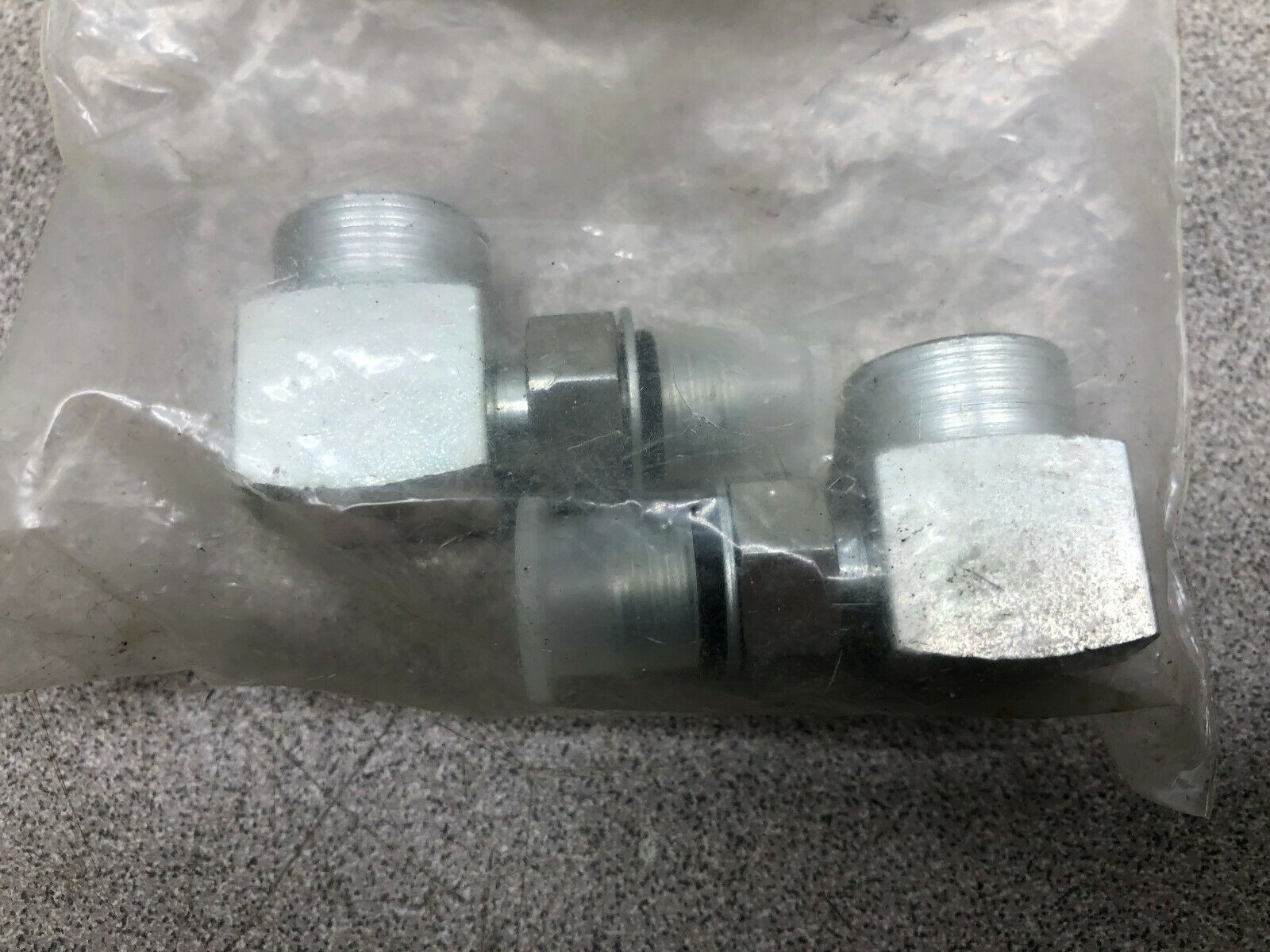 NEW NO BOX (LOT OF 2) VEKTEK SAE-6M SAE-6F 90 DEG ELBOW 30-1621-66