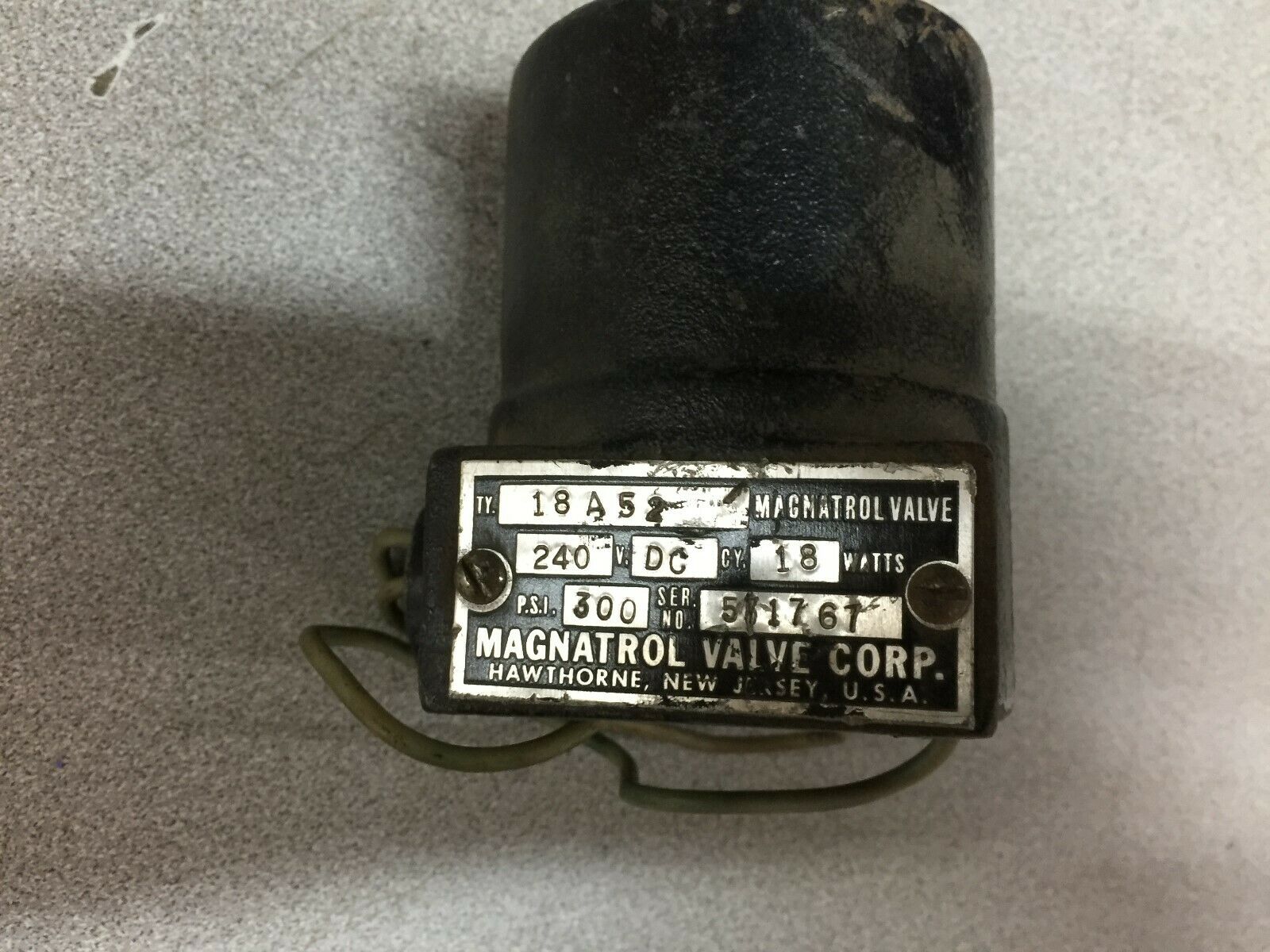 NEW NO BOX MAGNATROL VALVE CO. 240VDC REPLACEMENT COIL 18A52