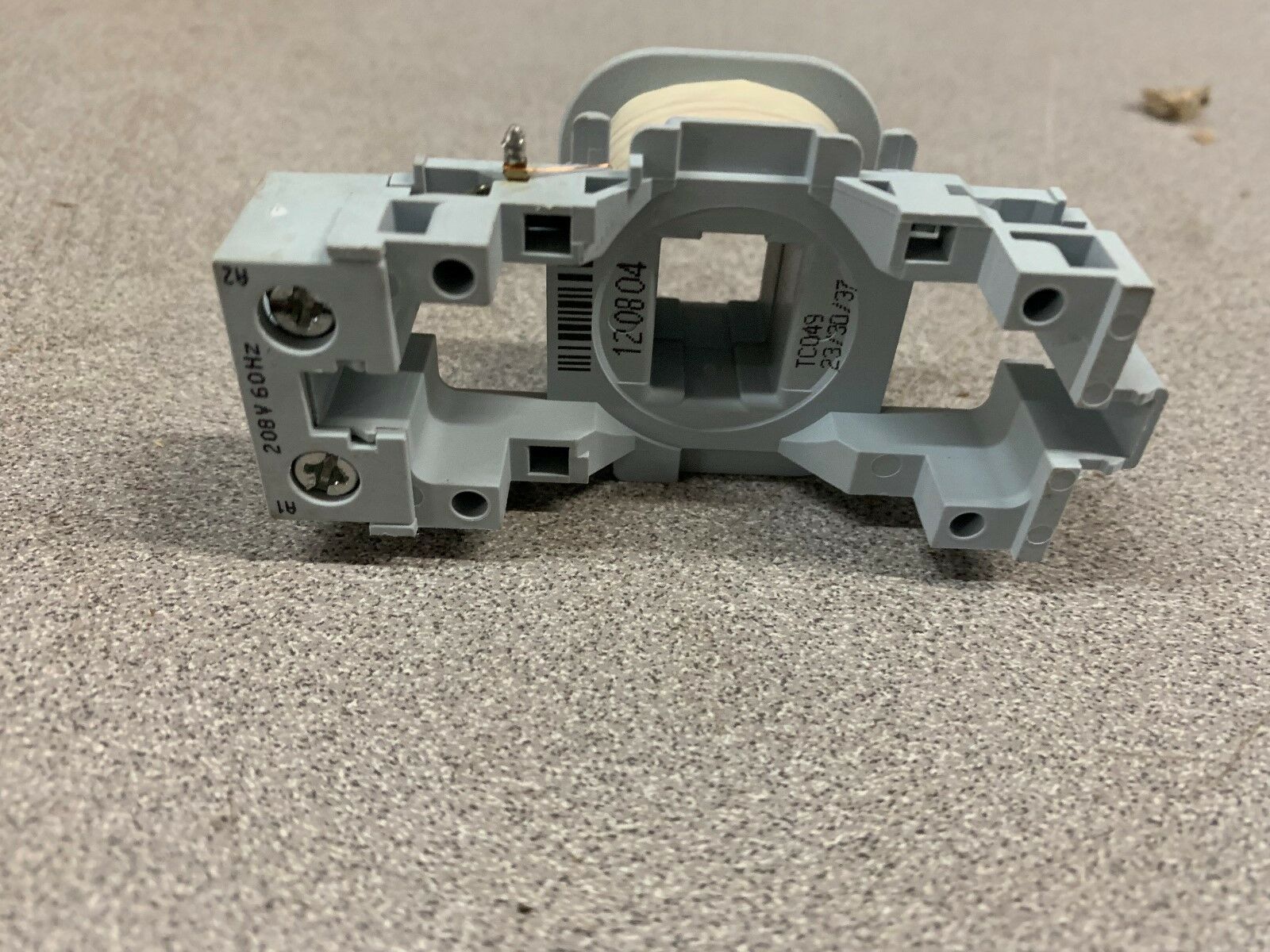 NEW NO BOX ALLEN BRADLEY CONTACTOR TC049