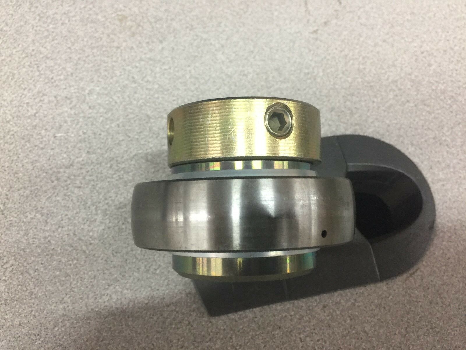 NEW NO BOX INA RADIAL BEARING INSERT WITH LOCKING COLLAR GE 35KRRB A52/V