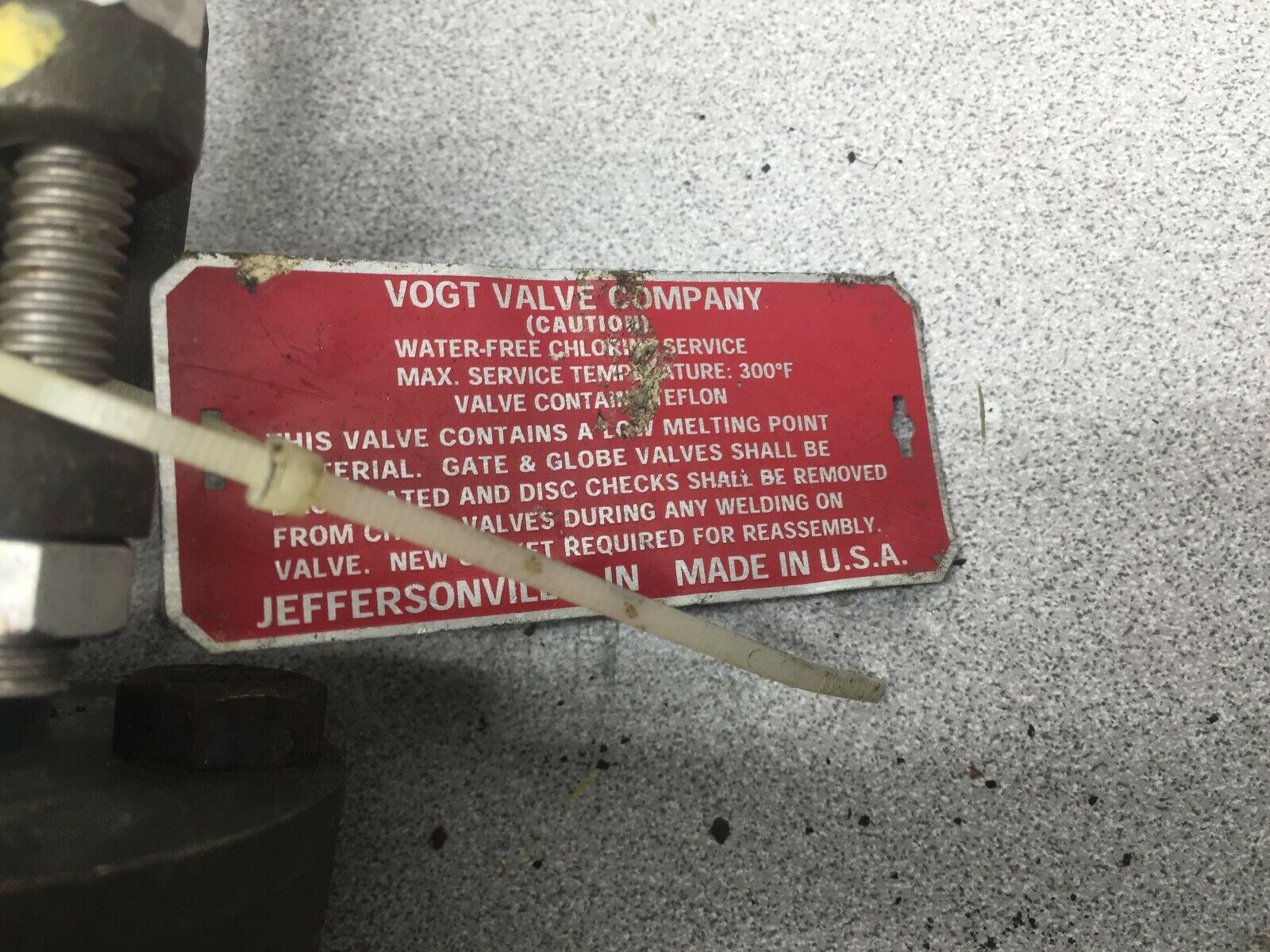 NEW NO BOX VOGT 1" 1975 PSI 100 DEG F A 105 STEM GLOBE BODY 22141 CL