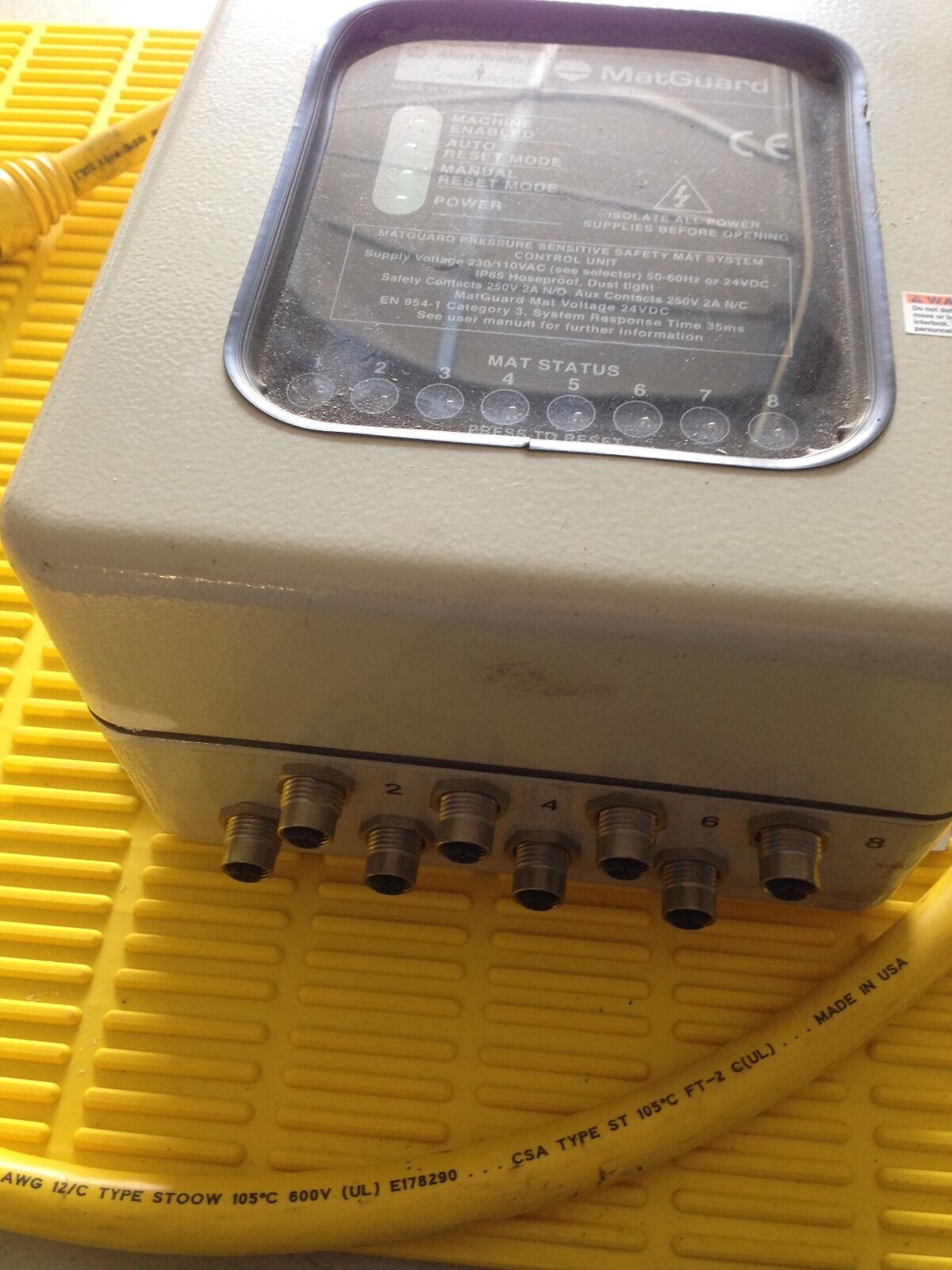 USED ALLEN-BRADLEY MATGUARD WITH MAT GUARDMASTER 440F-C28011