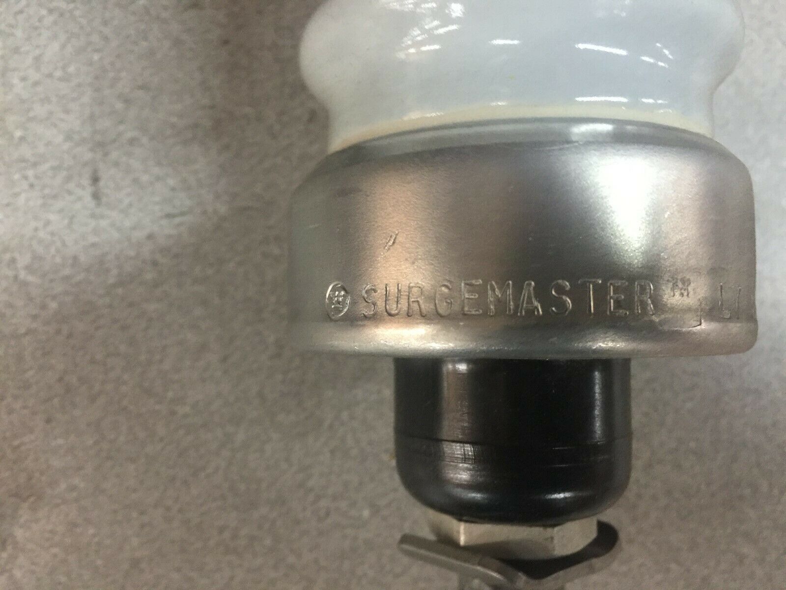 NEW IN BOX WESTINGHOUSE 9/10 KV SURGEMASTER LV ARRESTOR 634A756A10