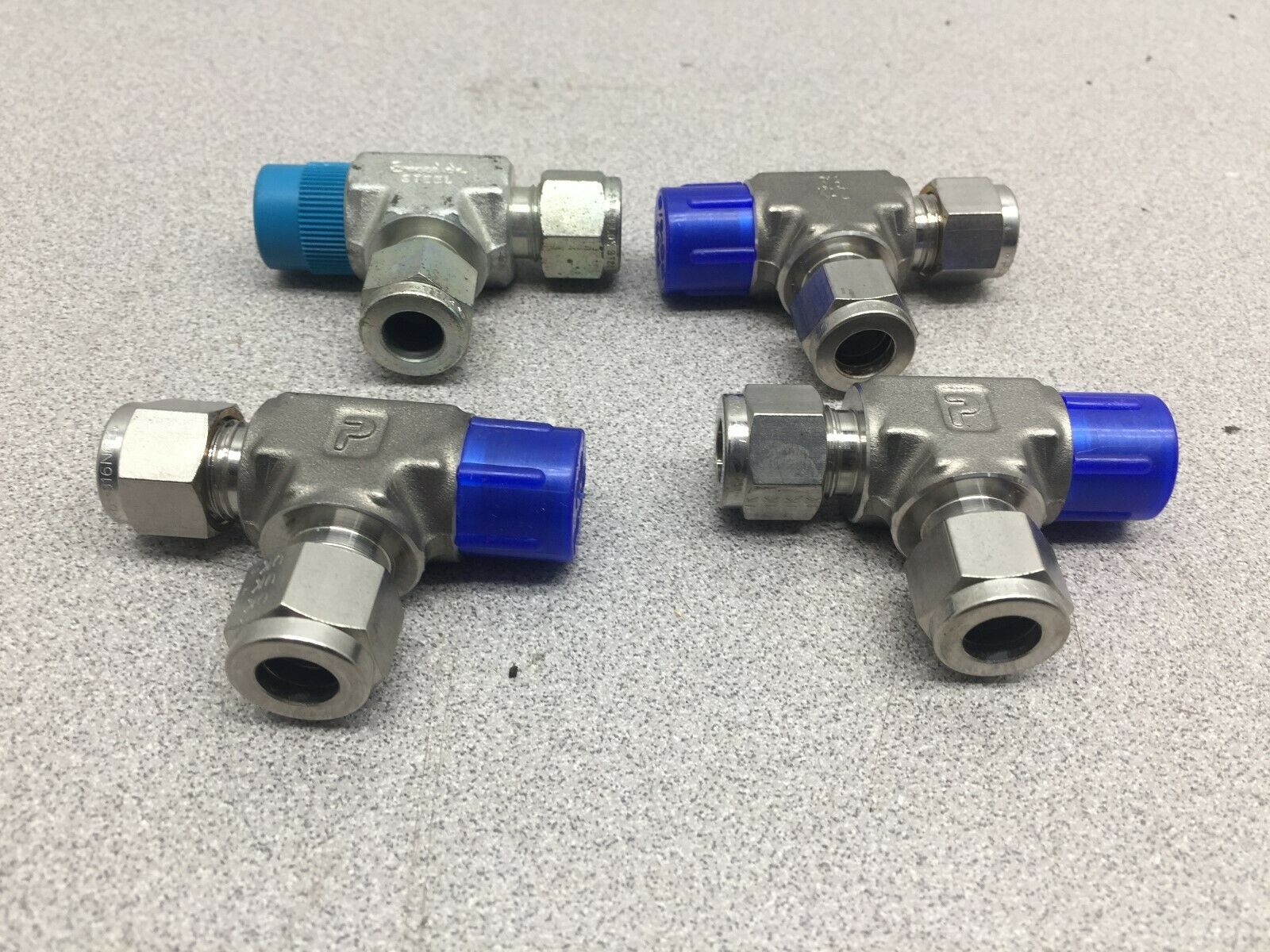 NEW NO BOX (LOT OF 4) SWAGELOK/PARKER MIXED 3/8 TUBE X 3/8 MNPT X 3/8 TUBE SS-6