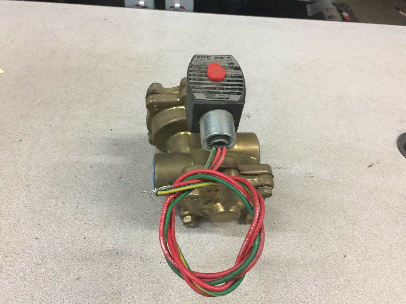 NEW NO BOX ASCO 1" NPT 120VAC 10-150PSI VALVE EF8316G34