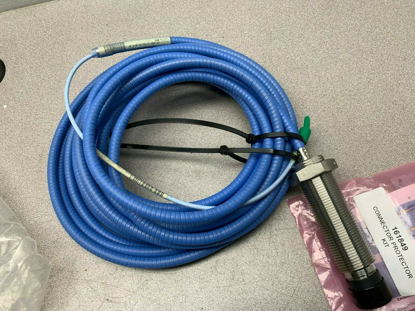 NEW NO BOX BENTLY NEVADA 3300 XL 25MM PROBE 330851-01-000-040-90-01-00