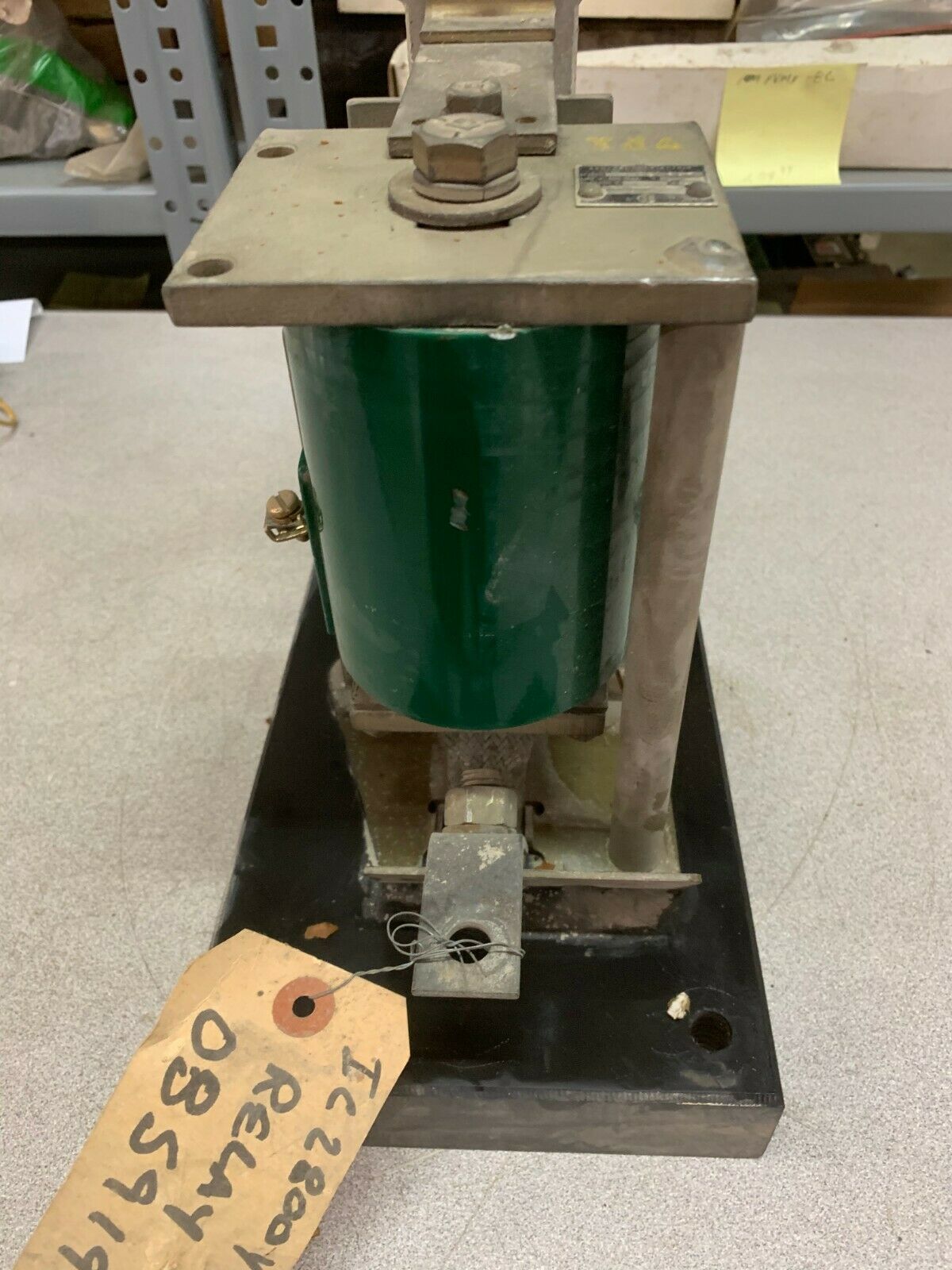 NEW NO BOX GENERAL ELECTRIC DC CONTACTOR IC2800 Y102AB3 WITH 22D75G3A COIL