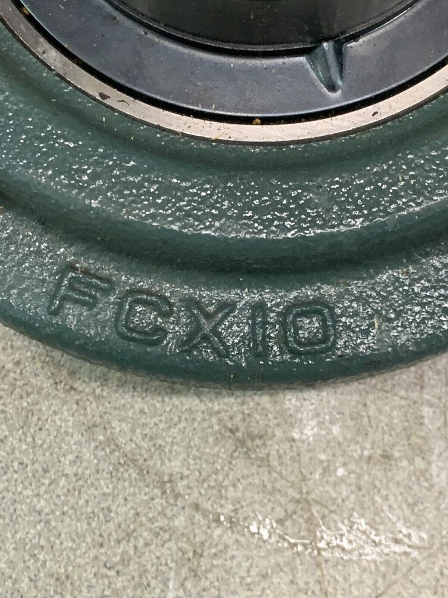 NEW NO BOX NTN 4BOLT SPHERICAL FLANGE BEARING FCX10 WITH UCX10 INSERT