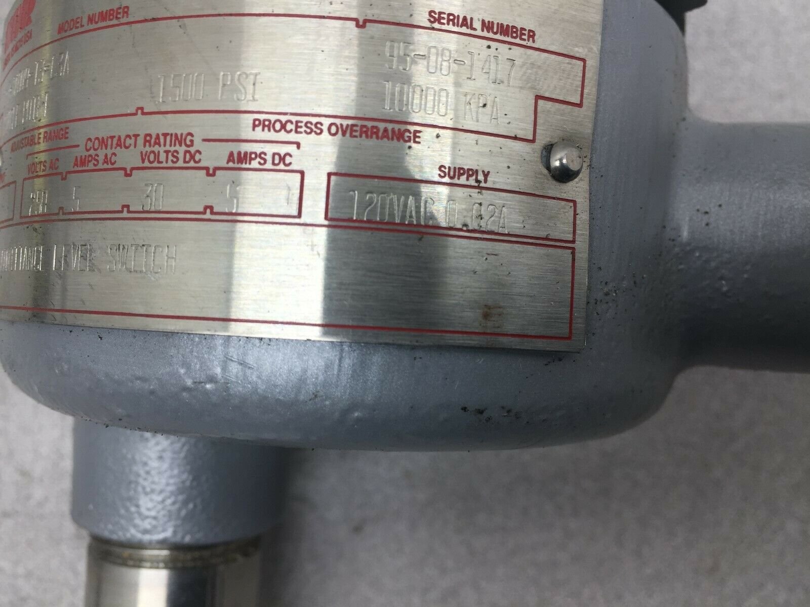 NEW NO BOX SOR SINGLE POINT 1500 PSI RF ADMITTANCE LEVEL SWITCH 651K7-BA009-T3-C