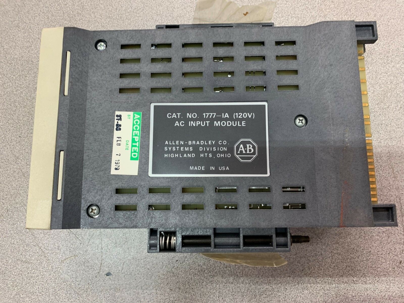 USED ALLEN BRADLEY OUTPUT MODULE 1777-IA