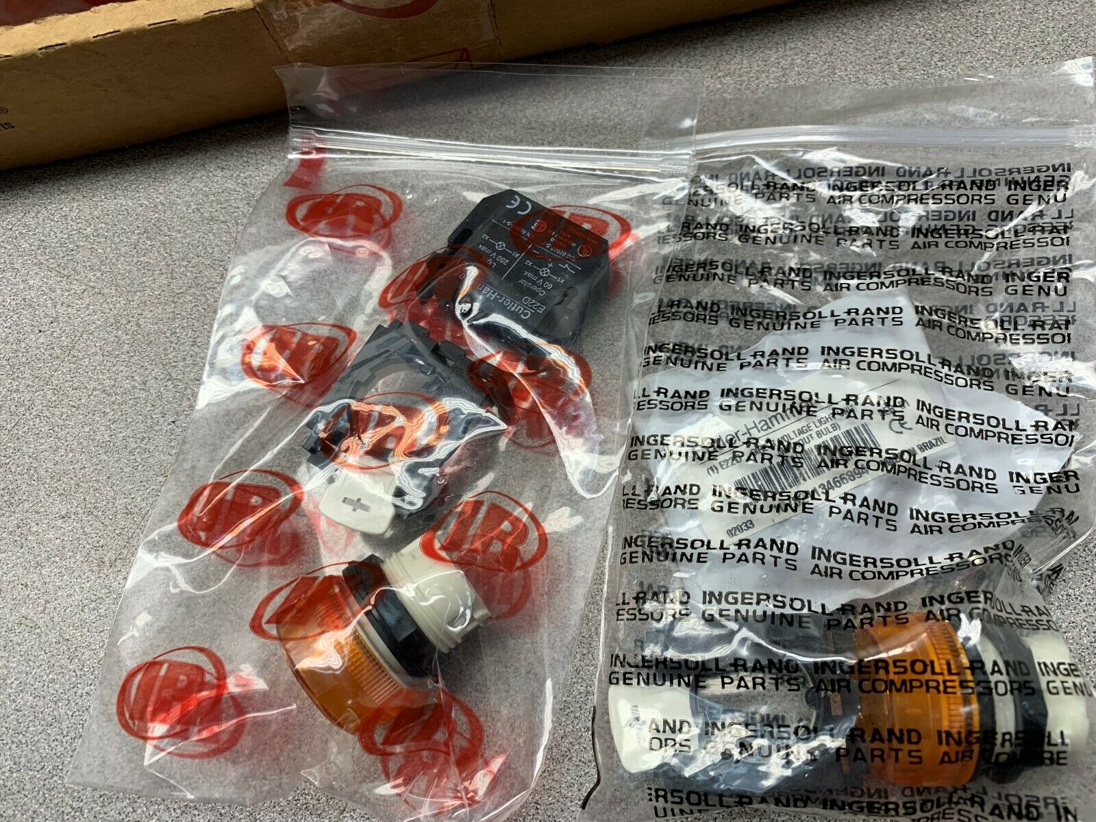 NEW IN BOX INGERSOLL RAND AMBER LIGHT KIT 39182928 CUTLER-HAMMER
