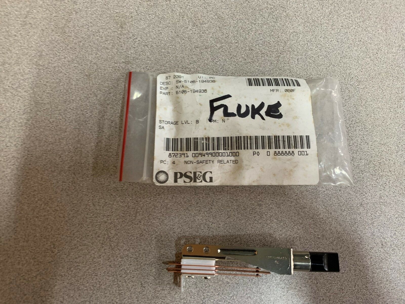 NEW IN BAG FLUKE SWITCH 5105-194936