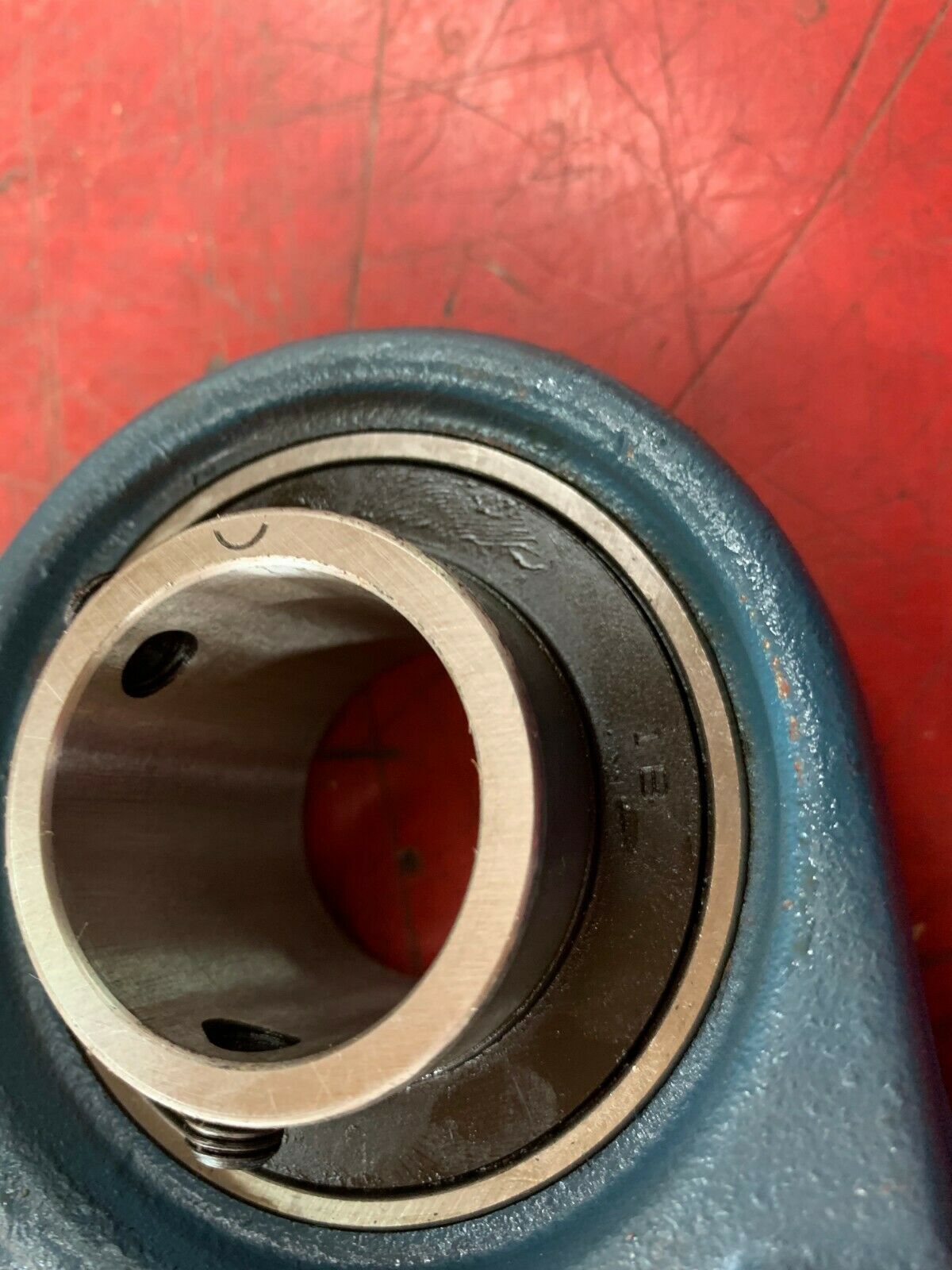NEW NO BOX IB PILLOW BLOCK BEARING P207 UC207-23