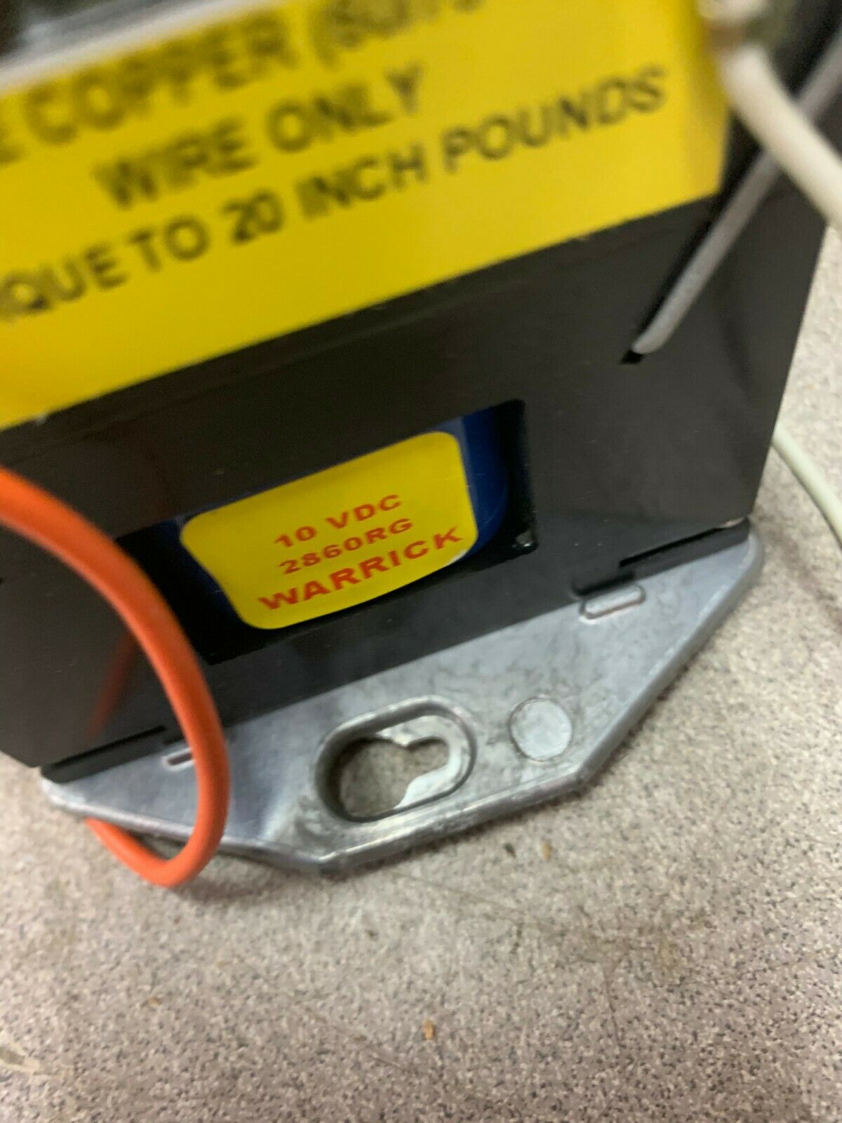 NEW IN BOX WARRICK CONTROLS INDUSTRIAL CONTROL 2G4F0-2Z1E