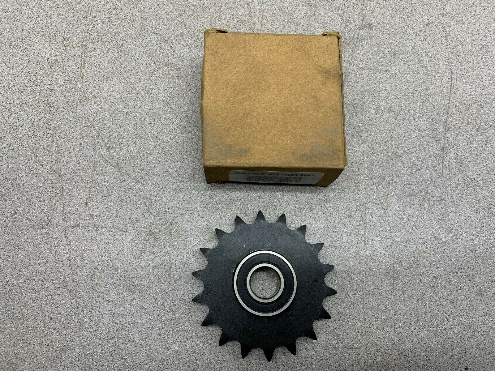NEW IN BOX MARTIN SPROCKET 41BB18H