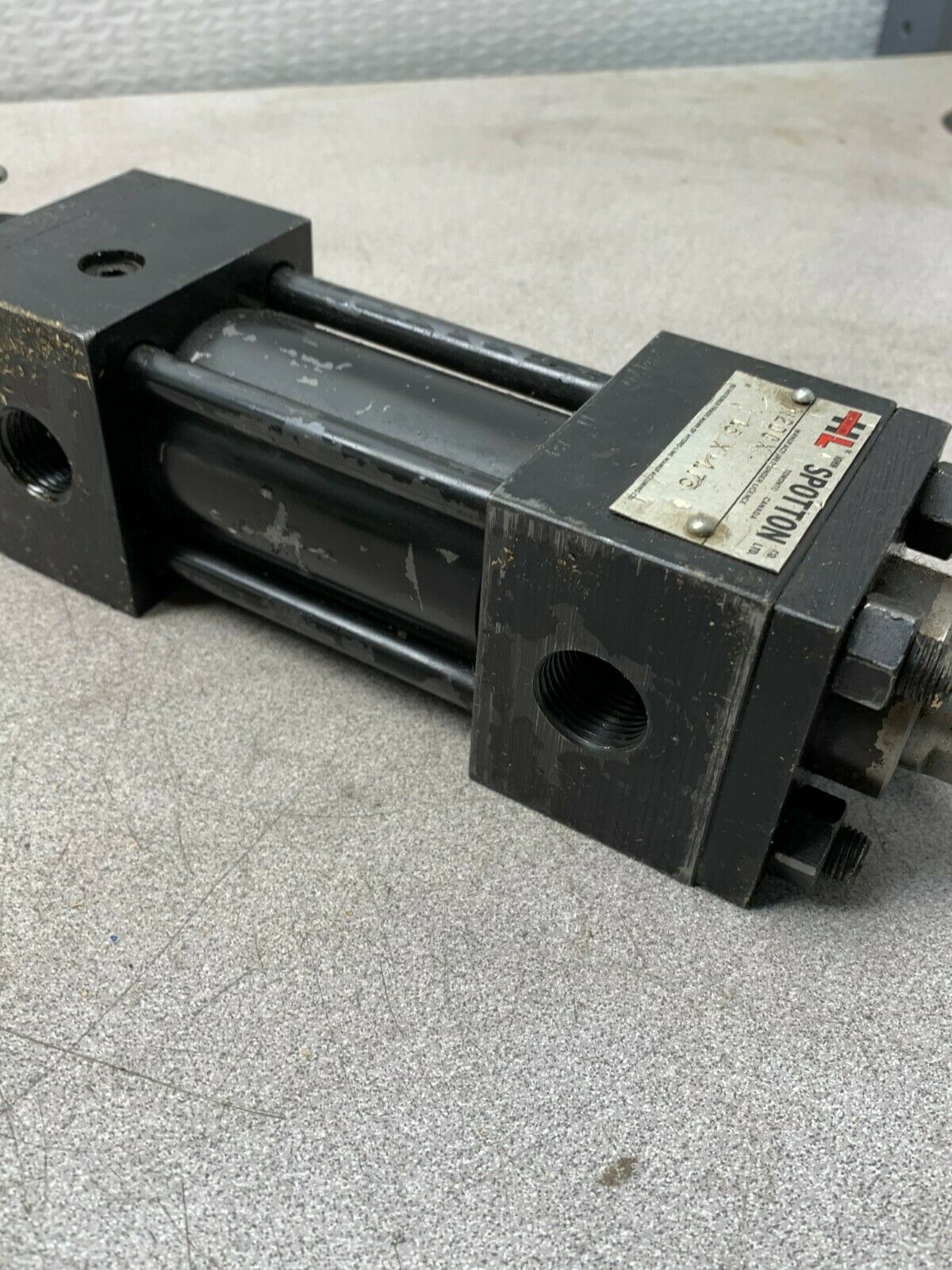 NEW NO BOX HYDRO-LINE JOHN SPOTTEN CYLINDER N2DCX 1.5 X 1.75