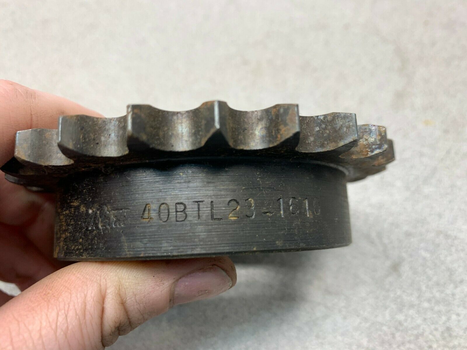 NEW NO BOX MARTIN SPROCKET 40BTL231610