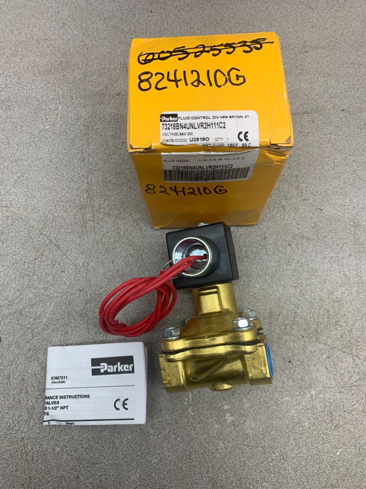 NEW IN BOX PARKER 24VDC. 5/8" ORIFICE SOLENOID VALVE 73218BN4UNLVR2H111C2