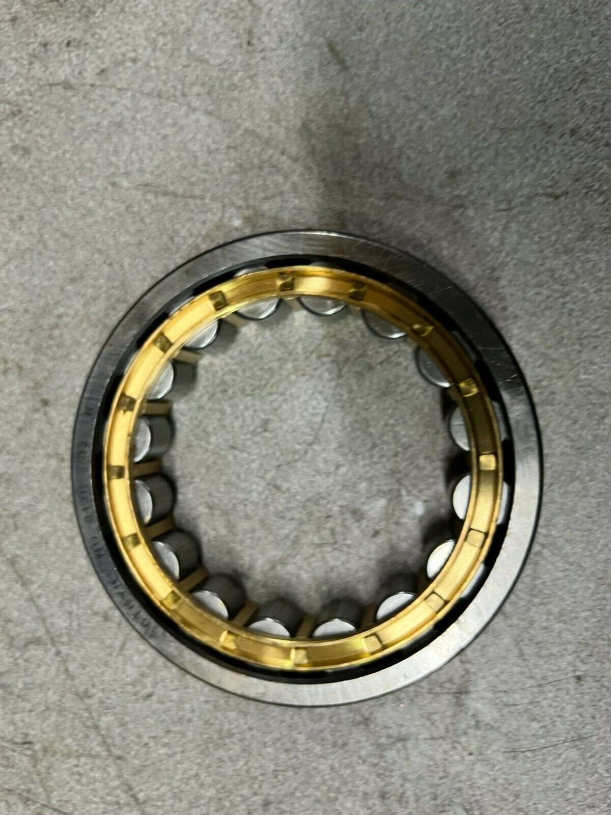 NEW IN BOX GULF/ STEYR NU-212E NU 212E C3 CYLINDRICAL BEARING NU-212-EMC3