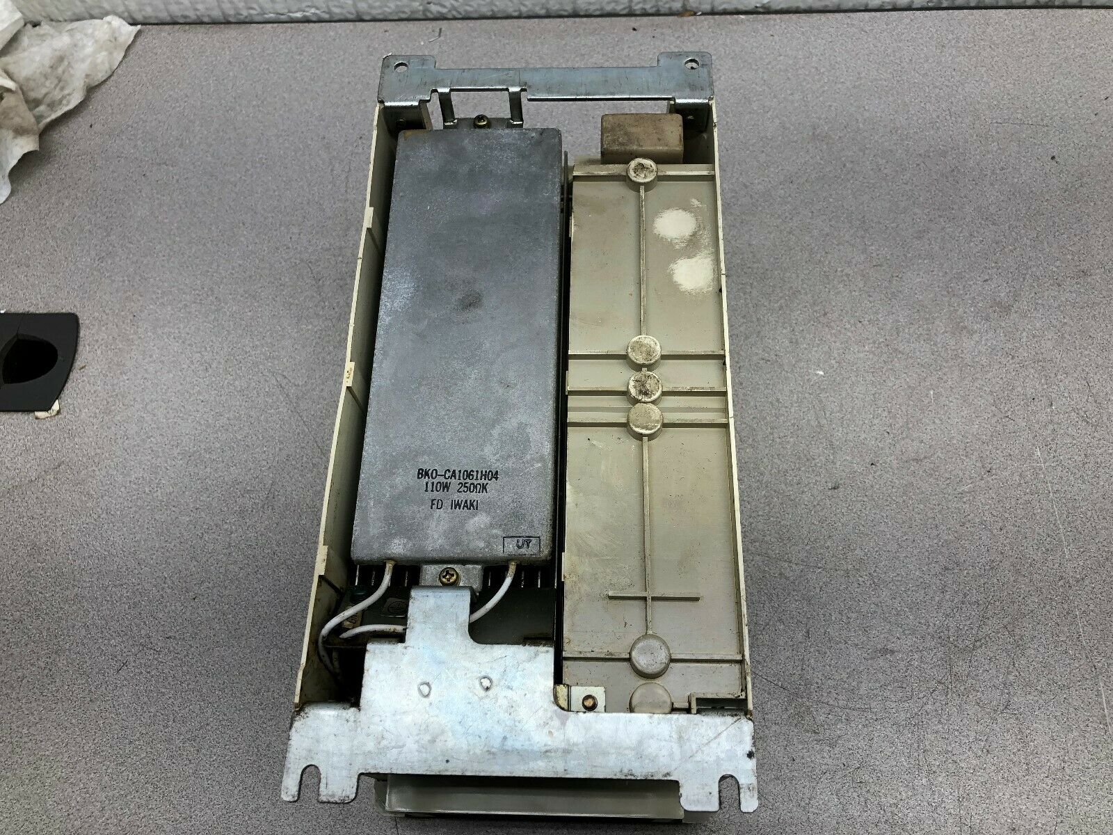 USED MITSUBISHI FREQROL-A200 3 HP 380-460 VAC 3 PH DRIVE FR-A240E-2.2K-UL